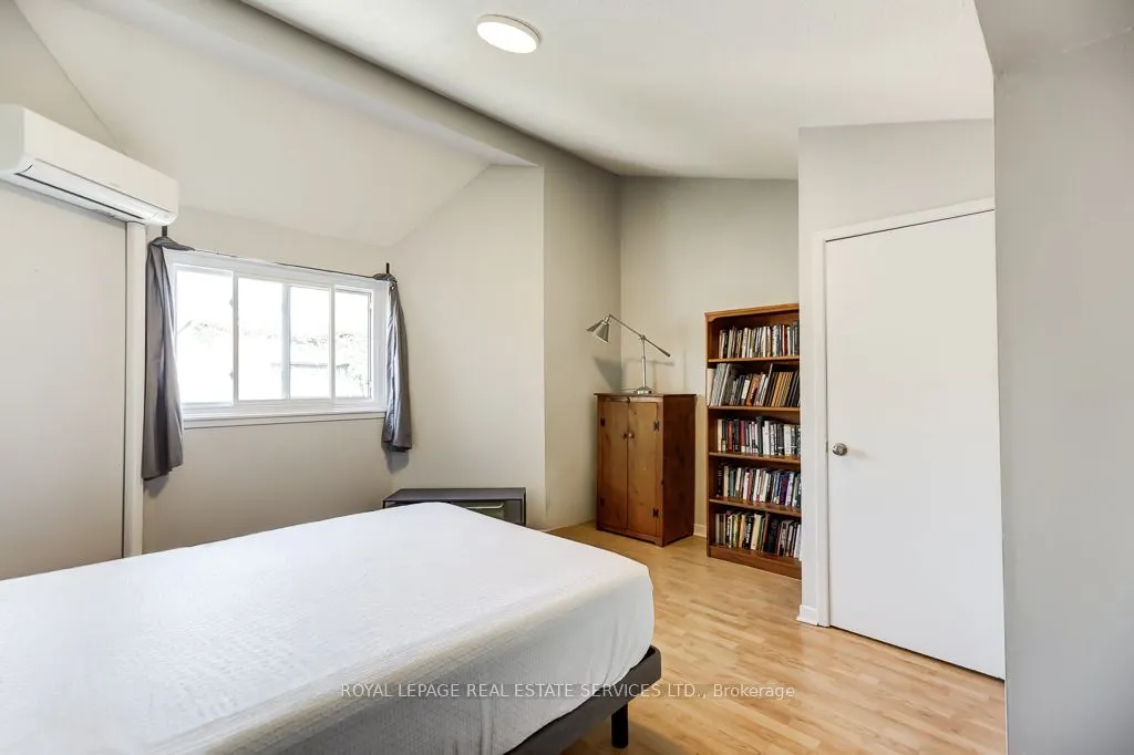 130 Clinton Street, #29