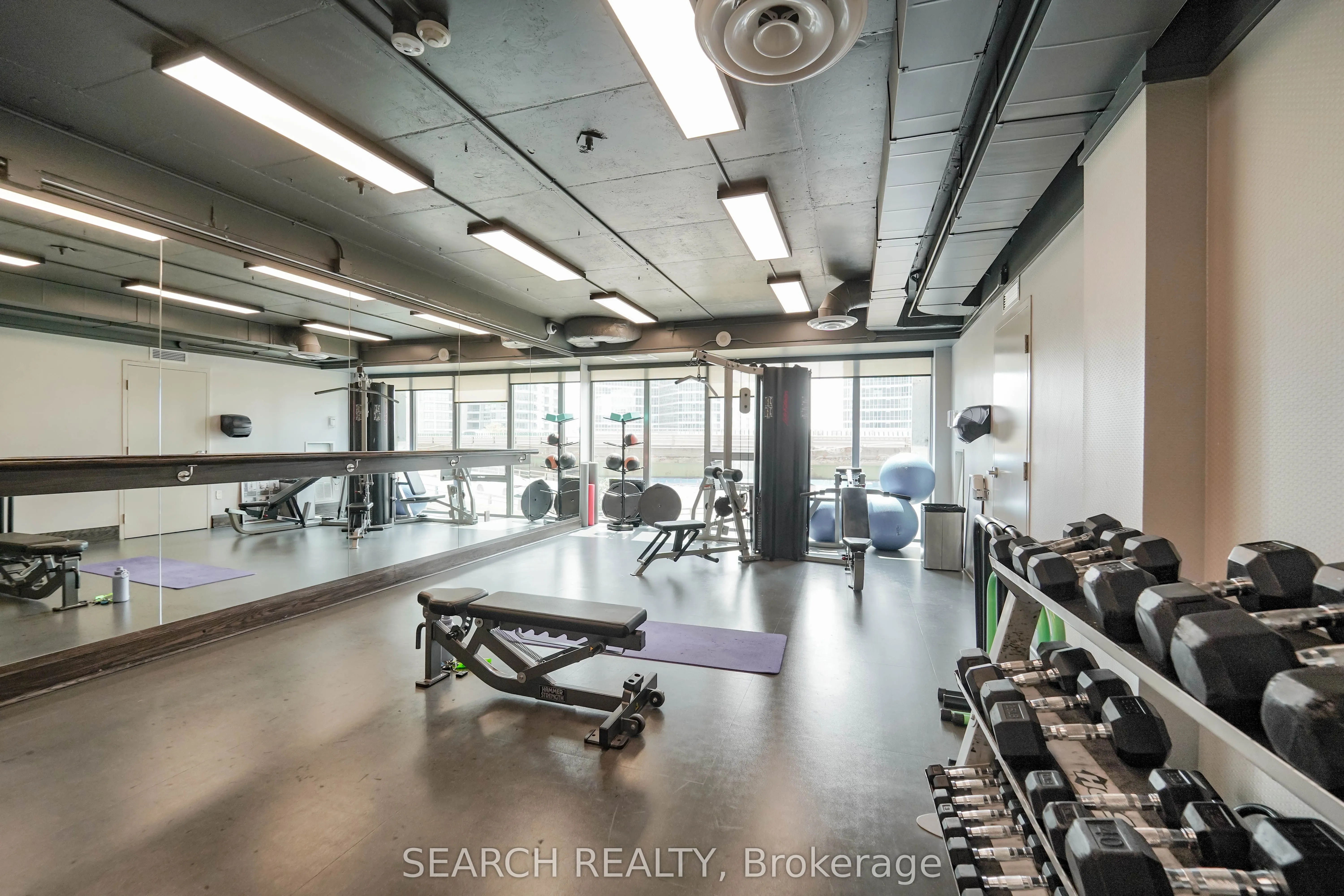 19 Grand Trunk Crescent, #201