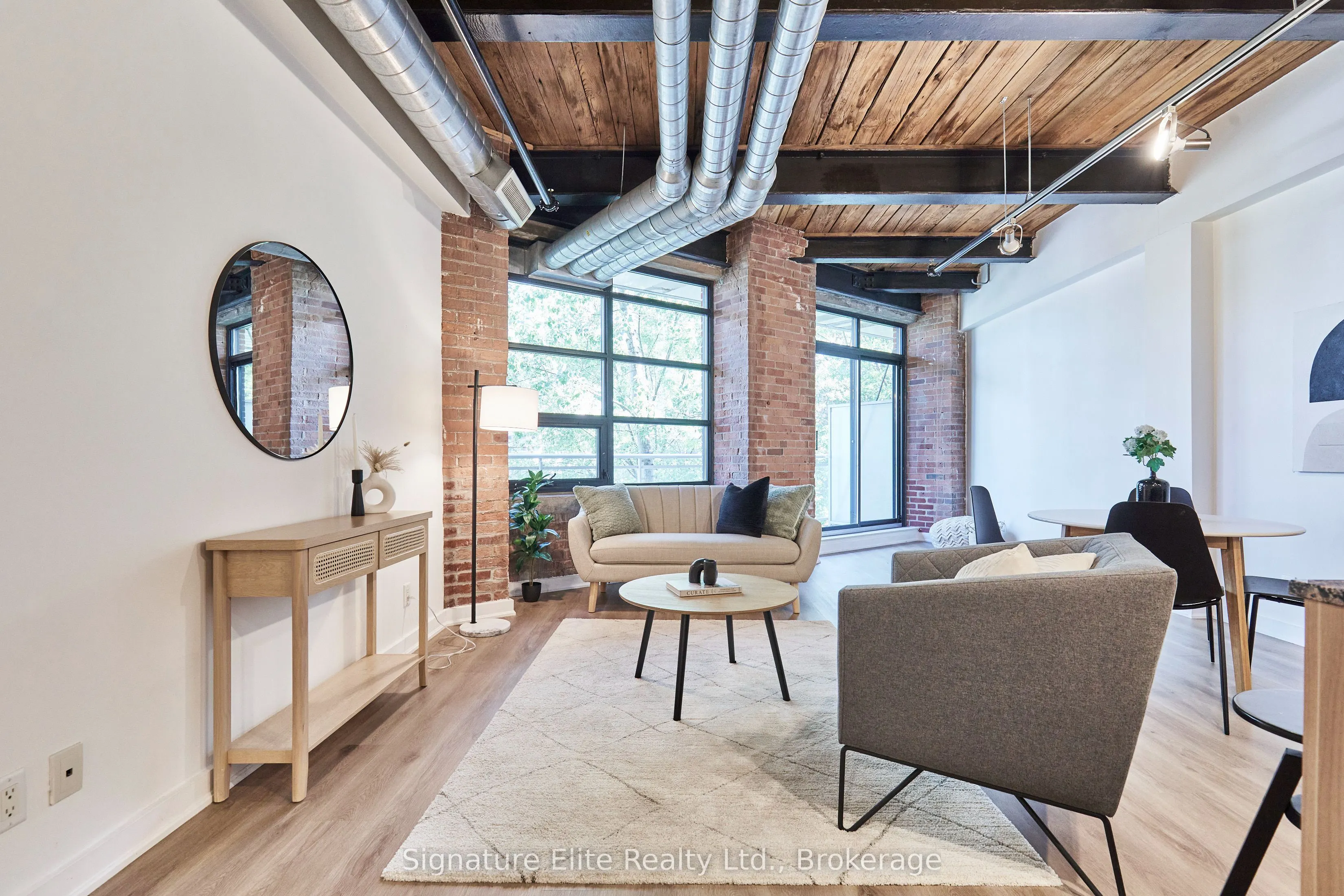 43 Hanna Avenue, #207