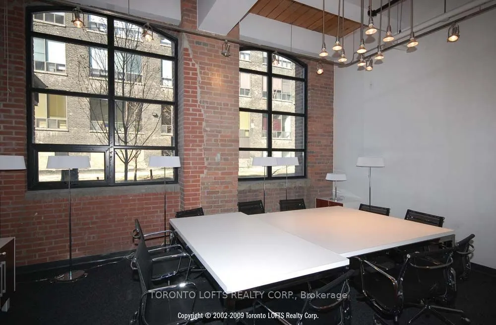 43 Hanna Avenue, #516