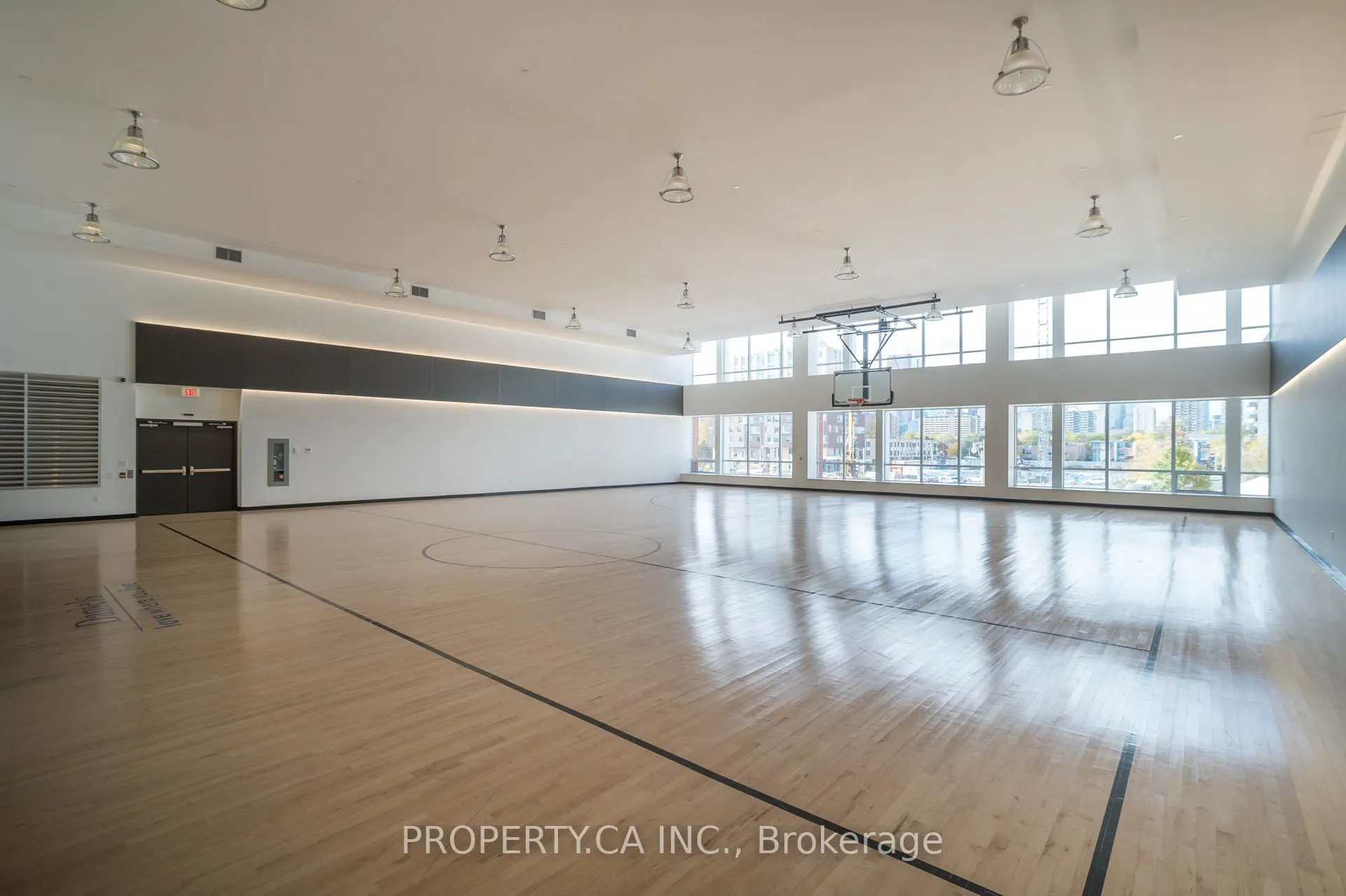 170 Sumach Street, #2213