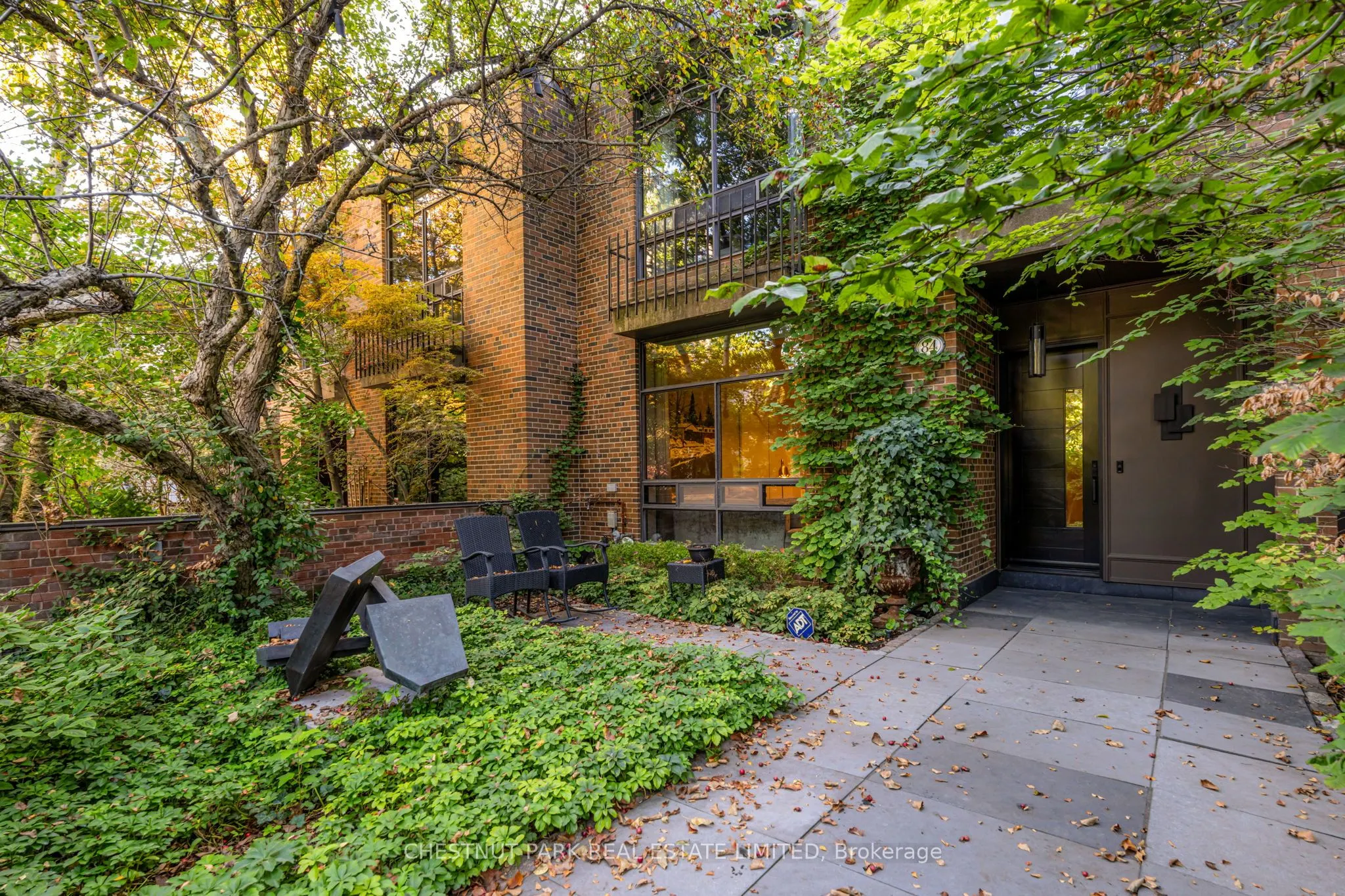 84 Oriole Road, #3
