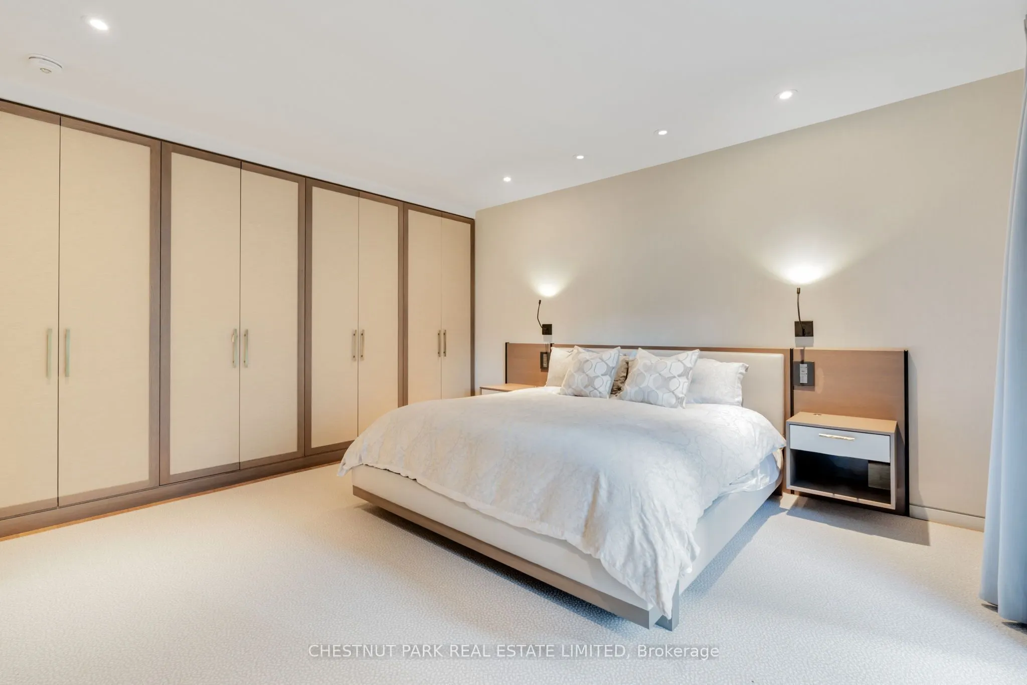 84 Oriole Road, #3