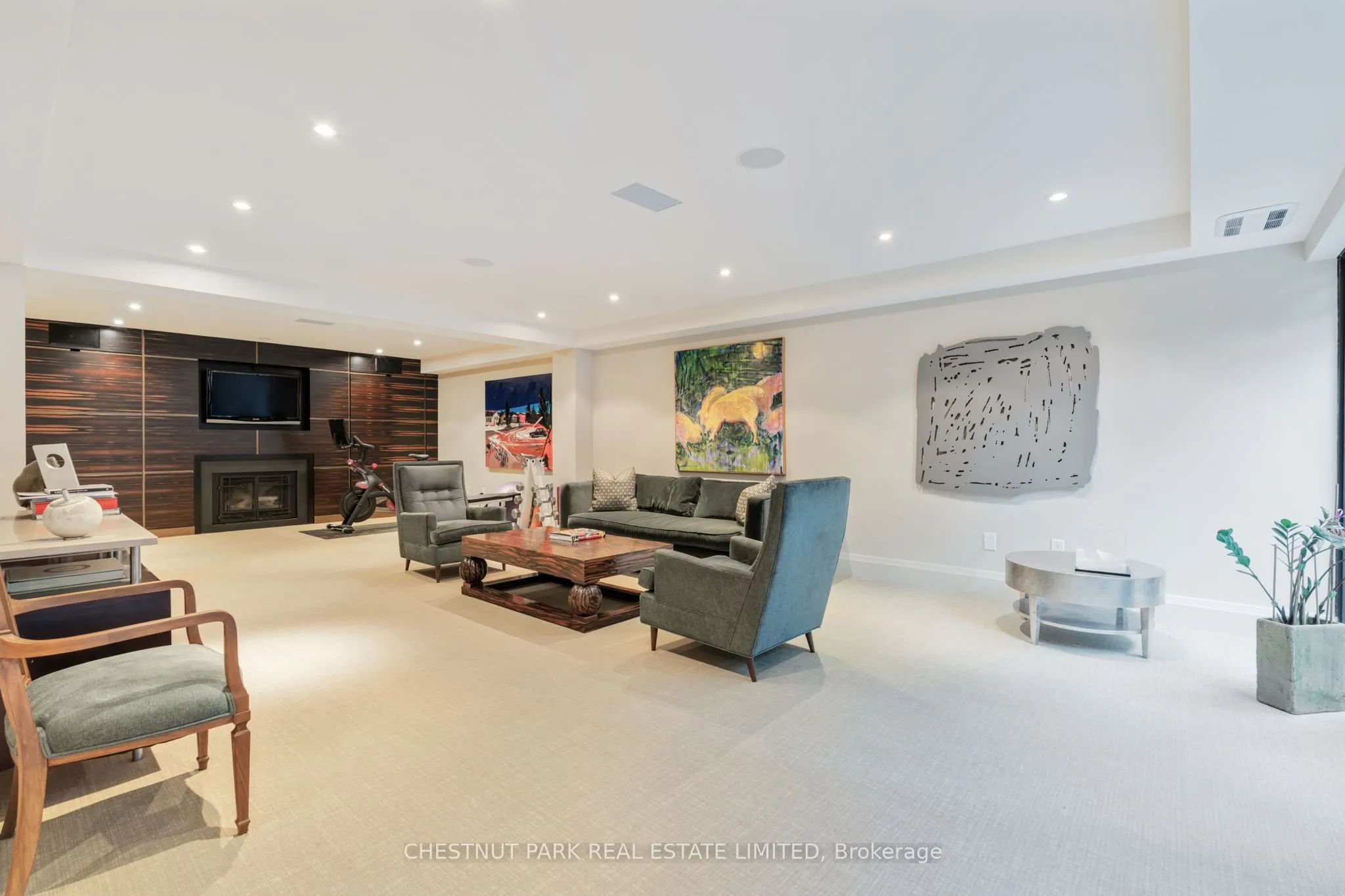 84 Oriole Road, #3