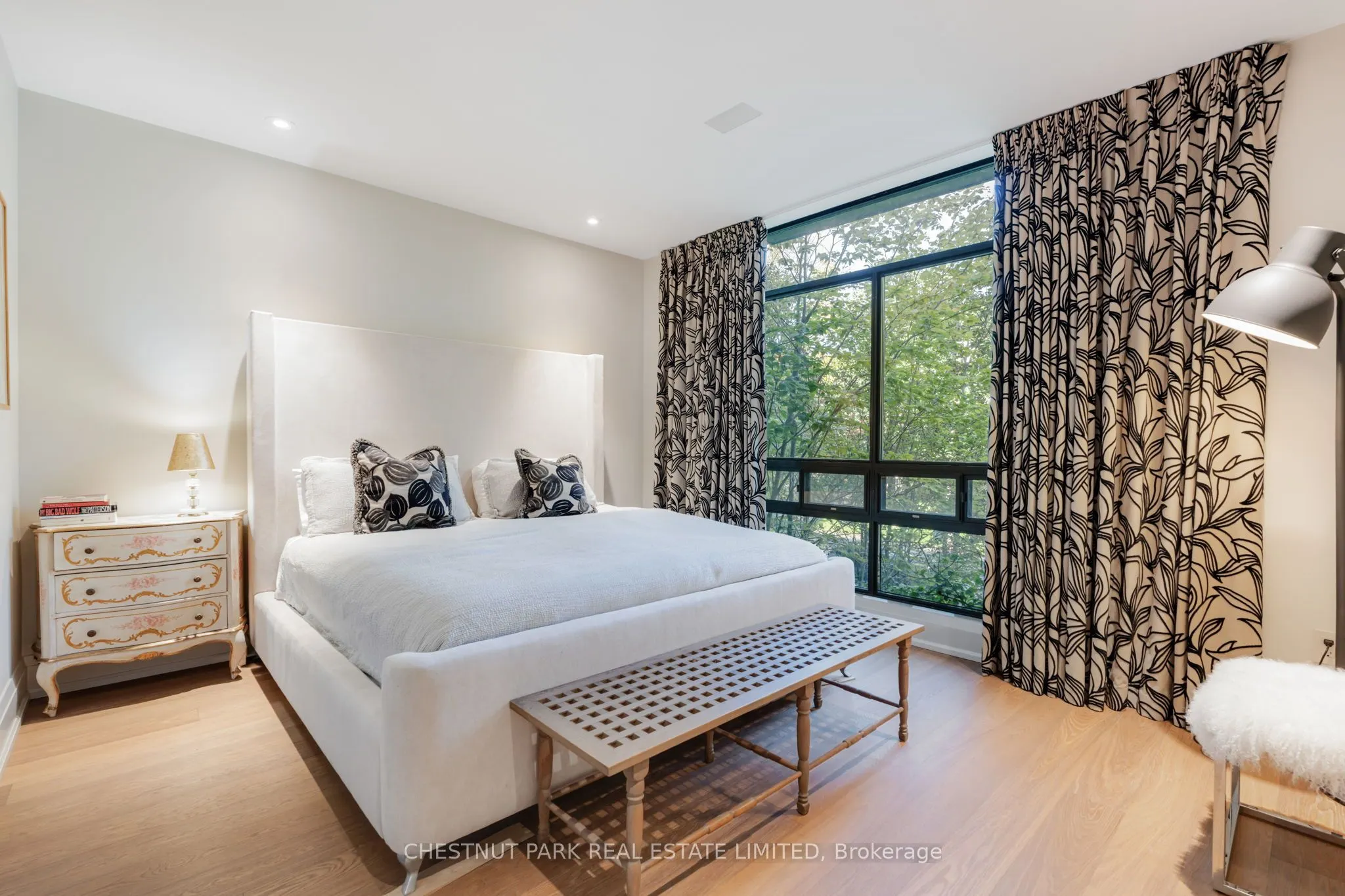 84 Oriole Road, #3