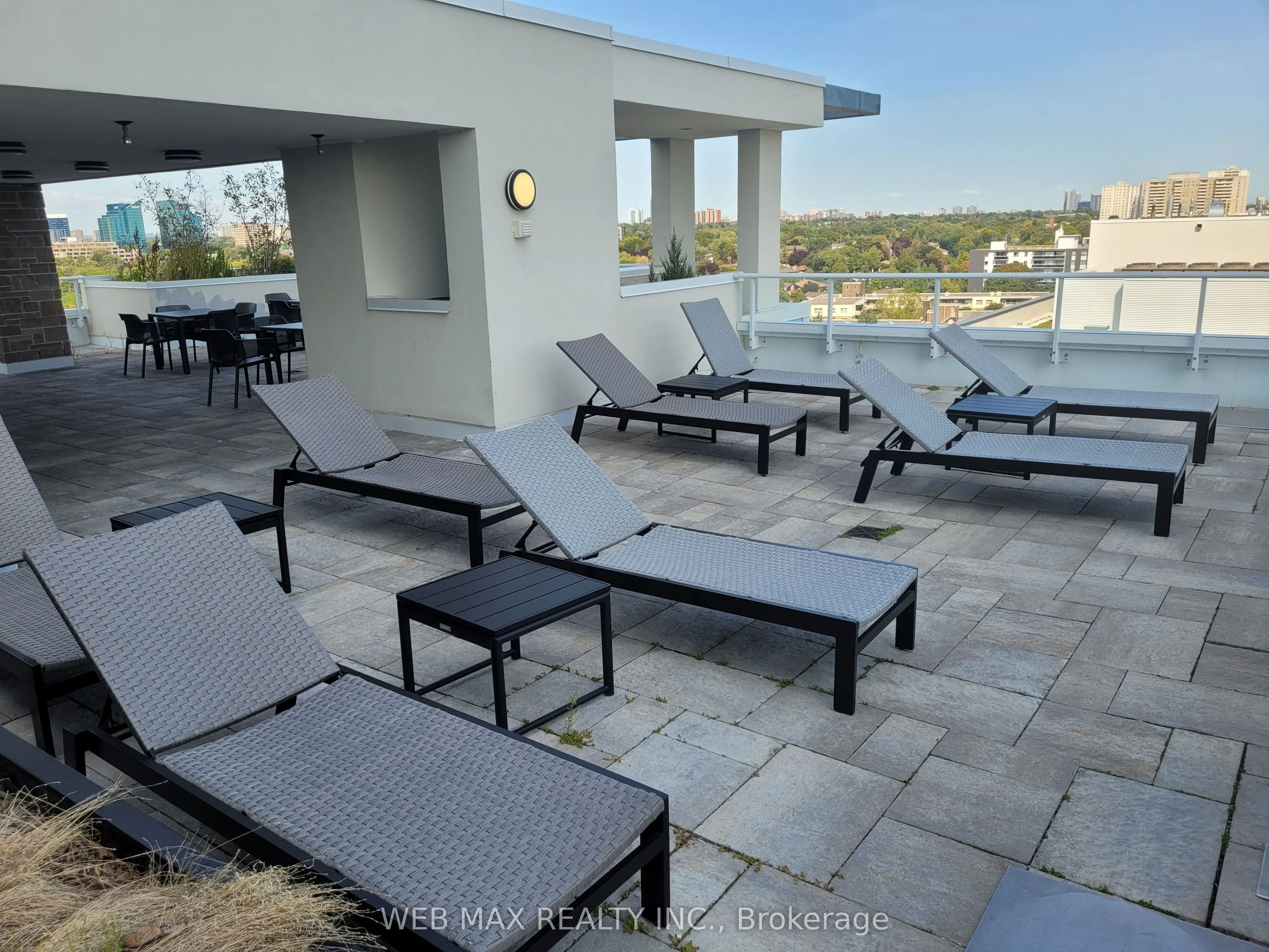 10 Deerlick Court, #1017