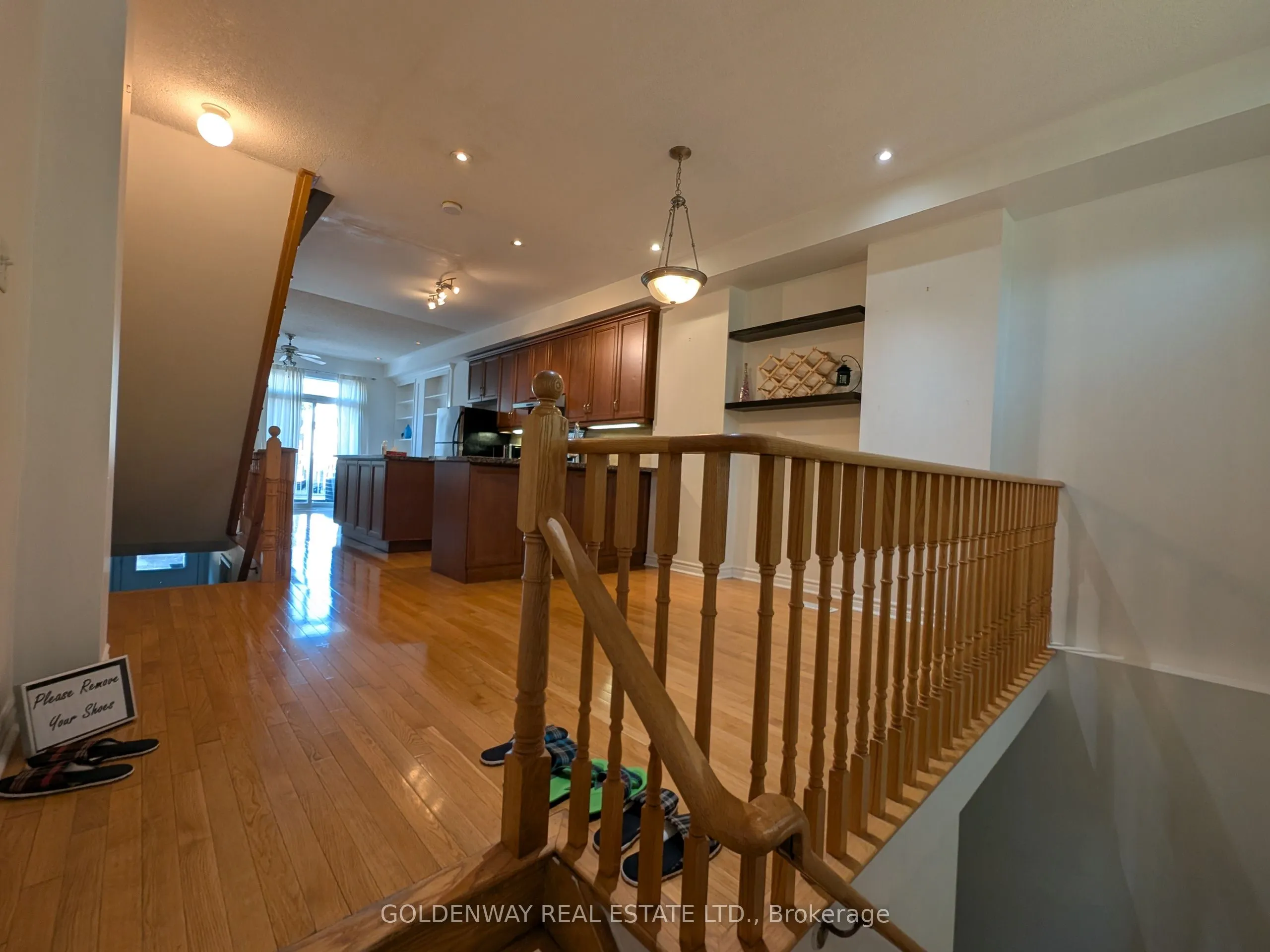 132A Finch Avenue W