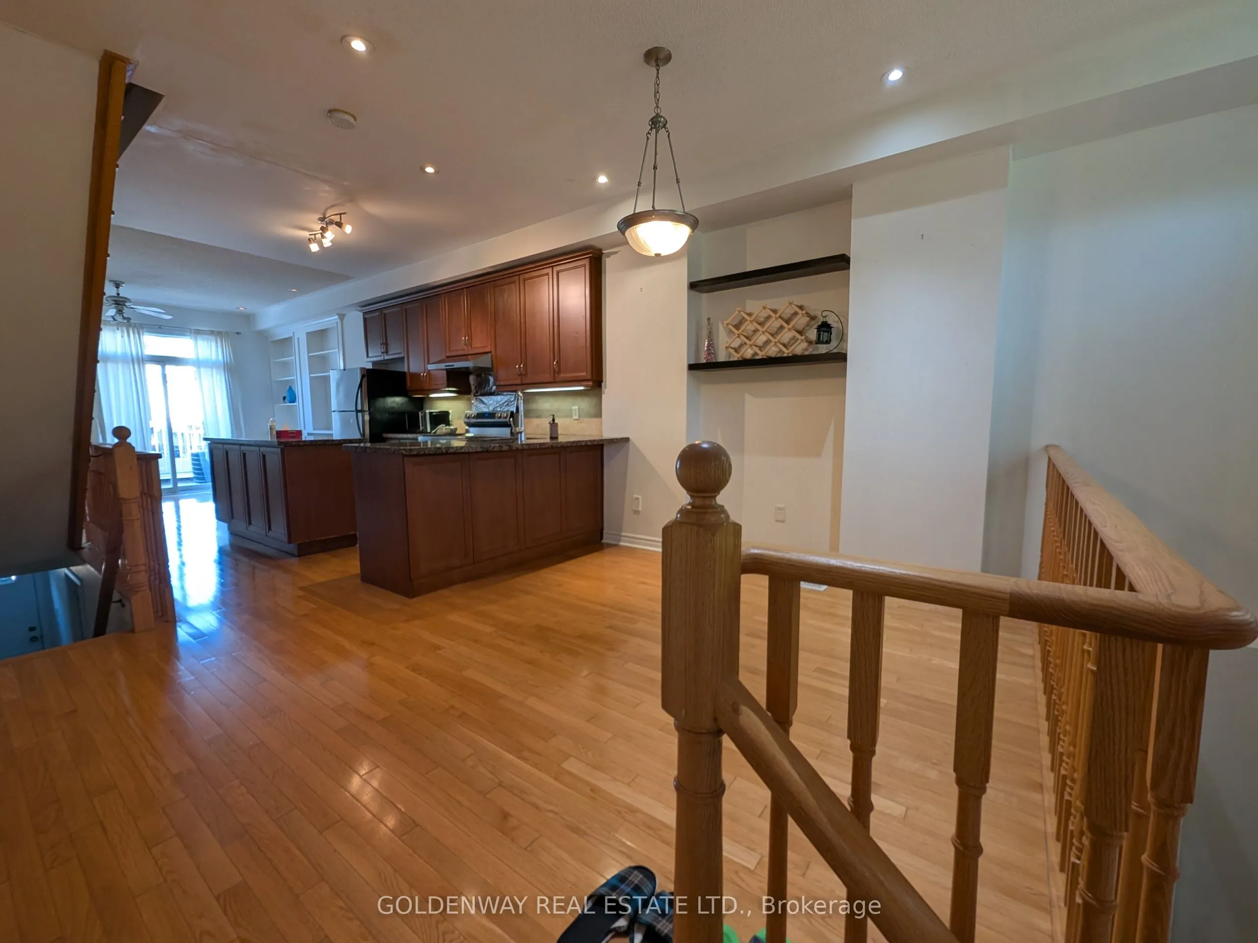 132A Finch Avenue W