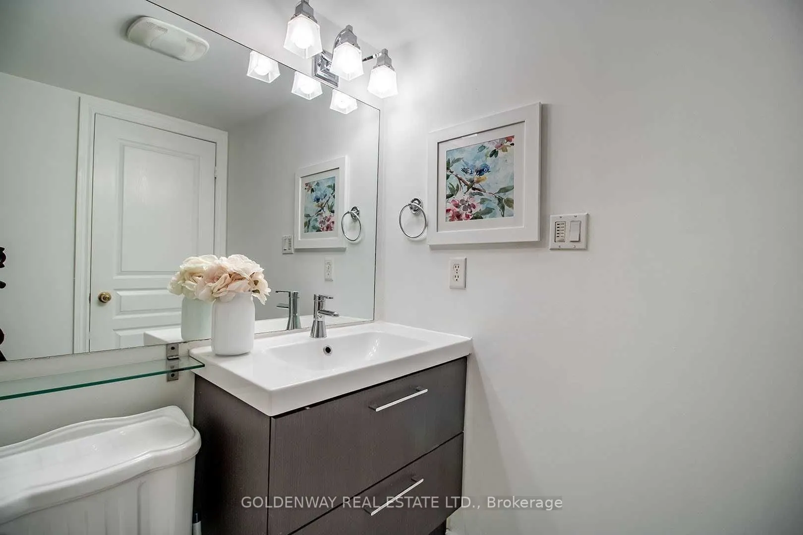 132A Finch Avenue W