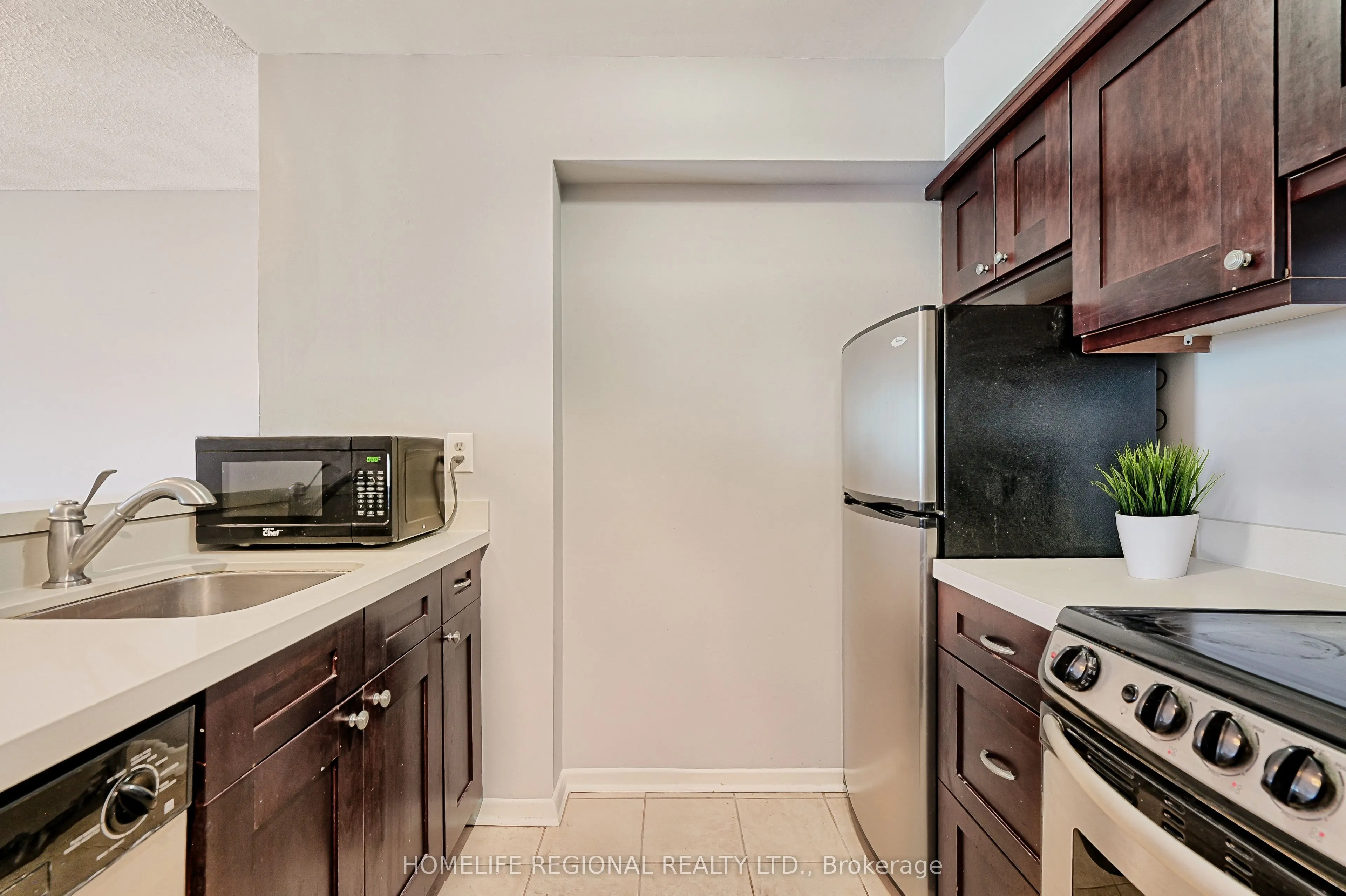 44 St Joseph Street, #617