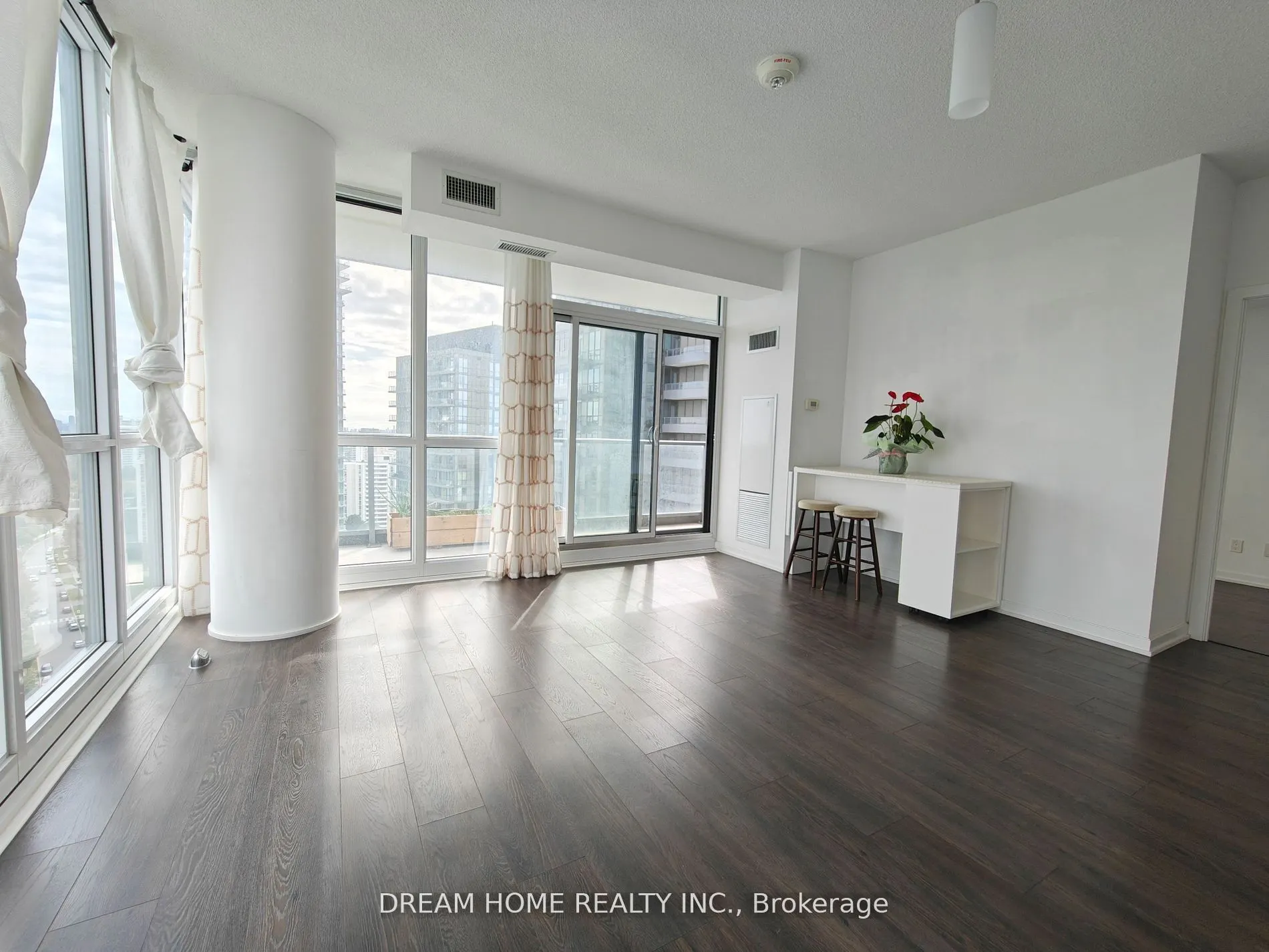 56 Forest Manor Road, #2102