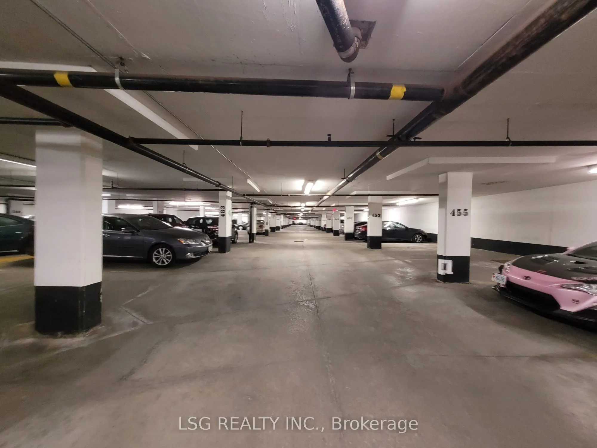 8 Rean Drive, #906