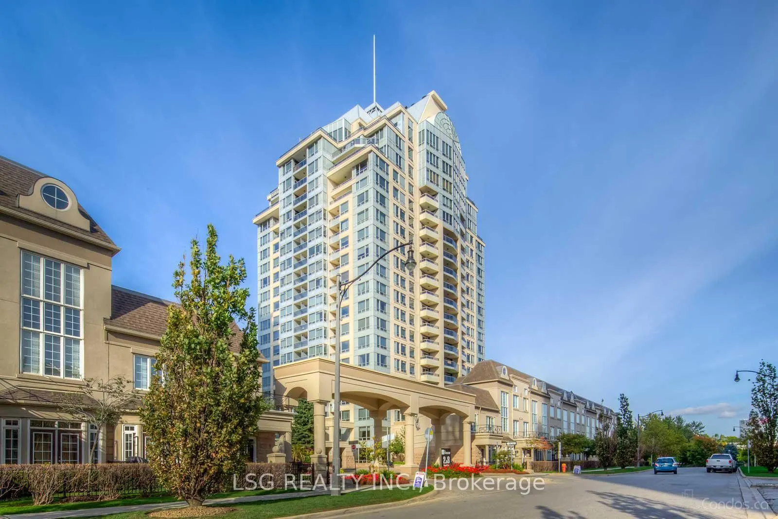 8 Rean Drive, #906