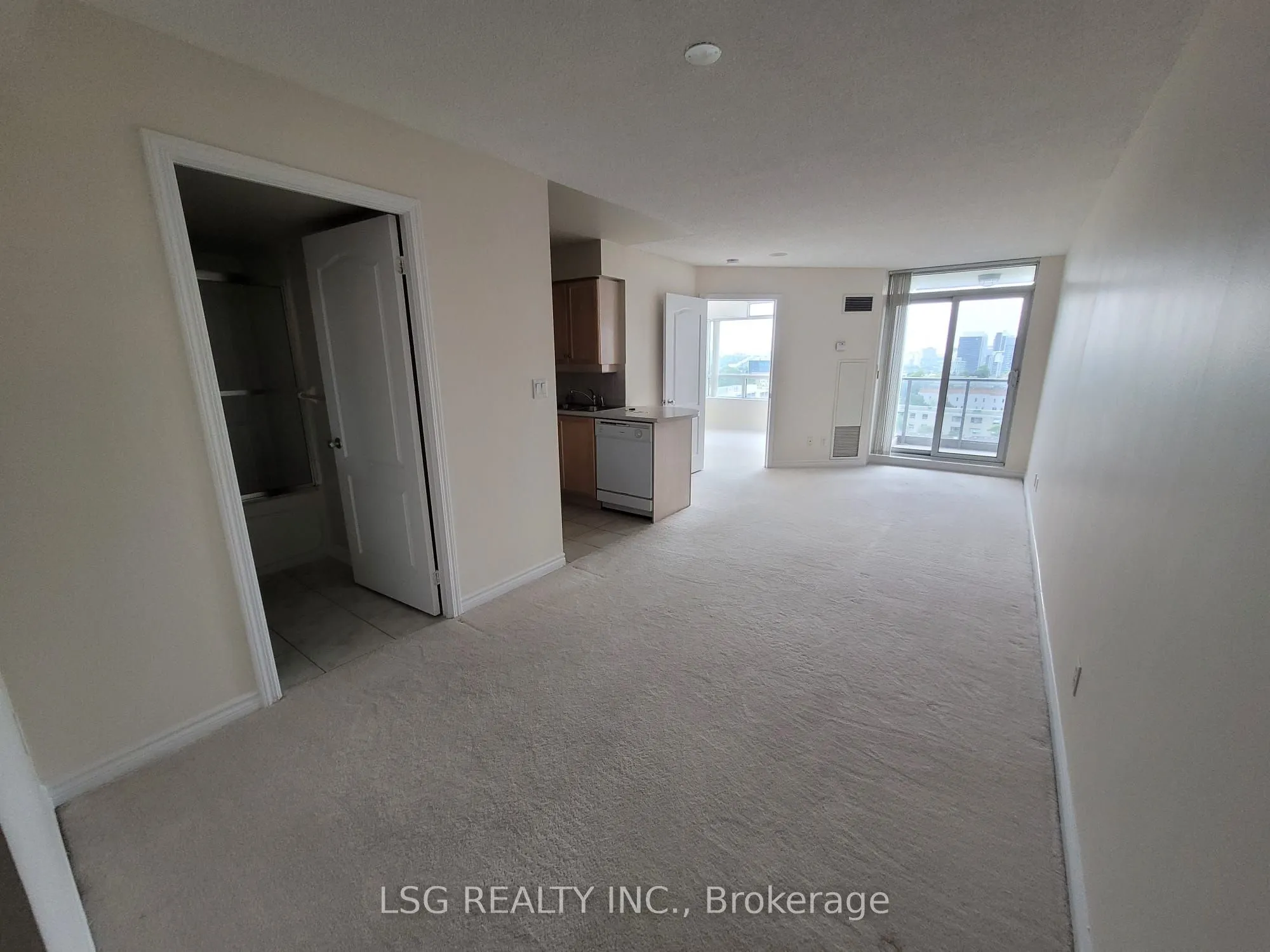 8 Rean Drive, #906