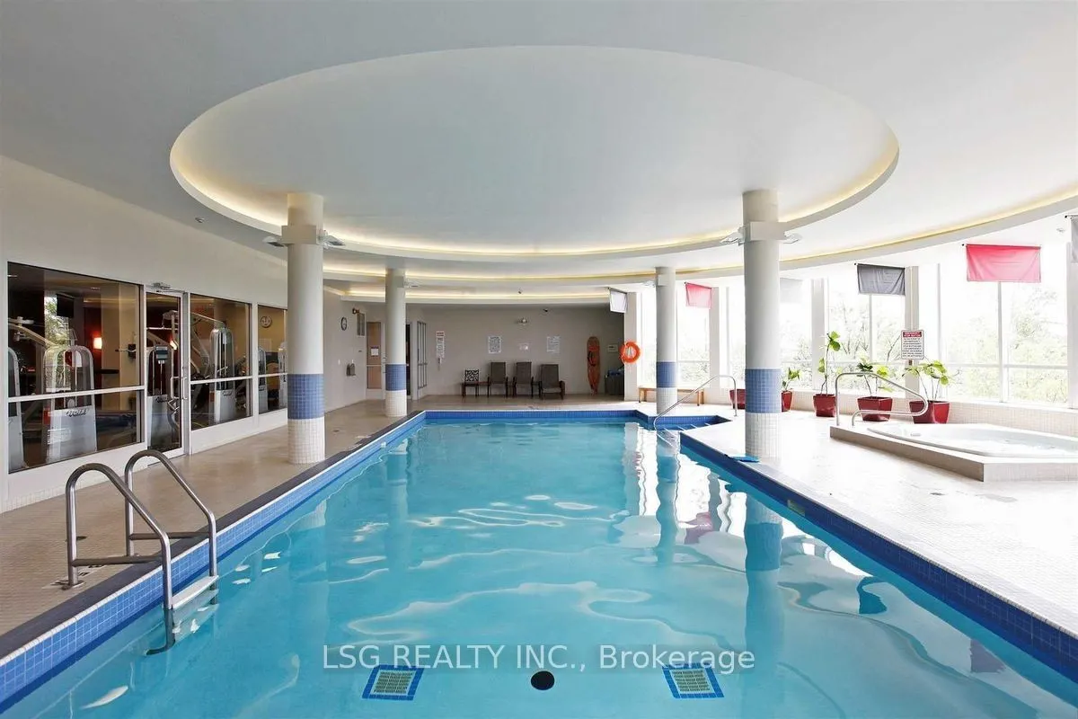 8 Rean Drive, #906