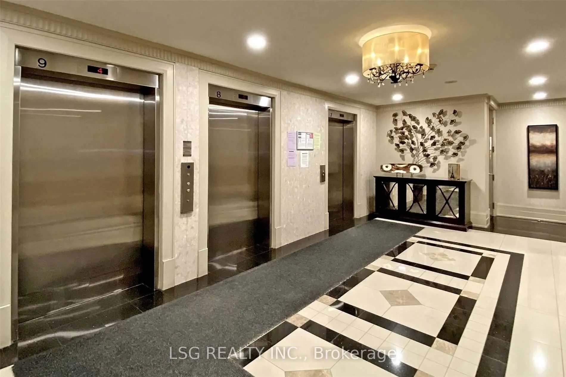 8 Rean Drive, #906