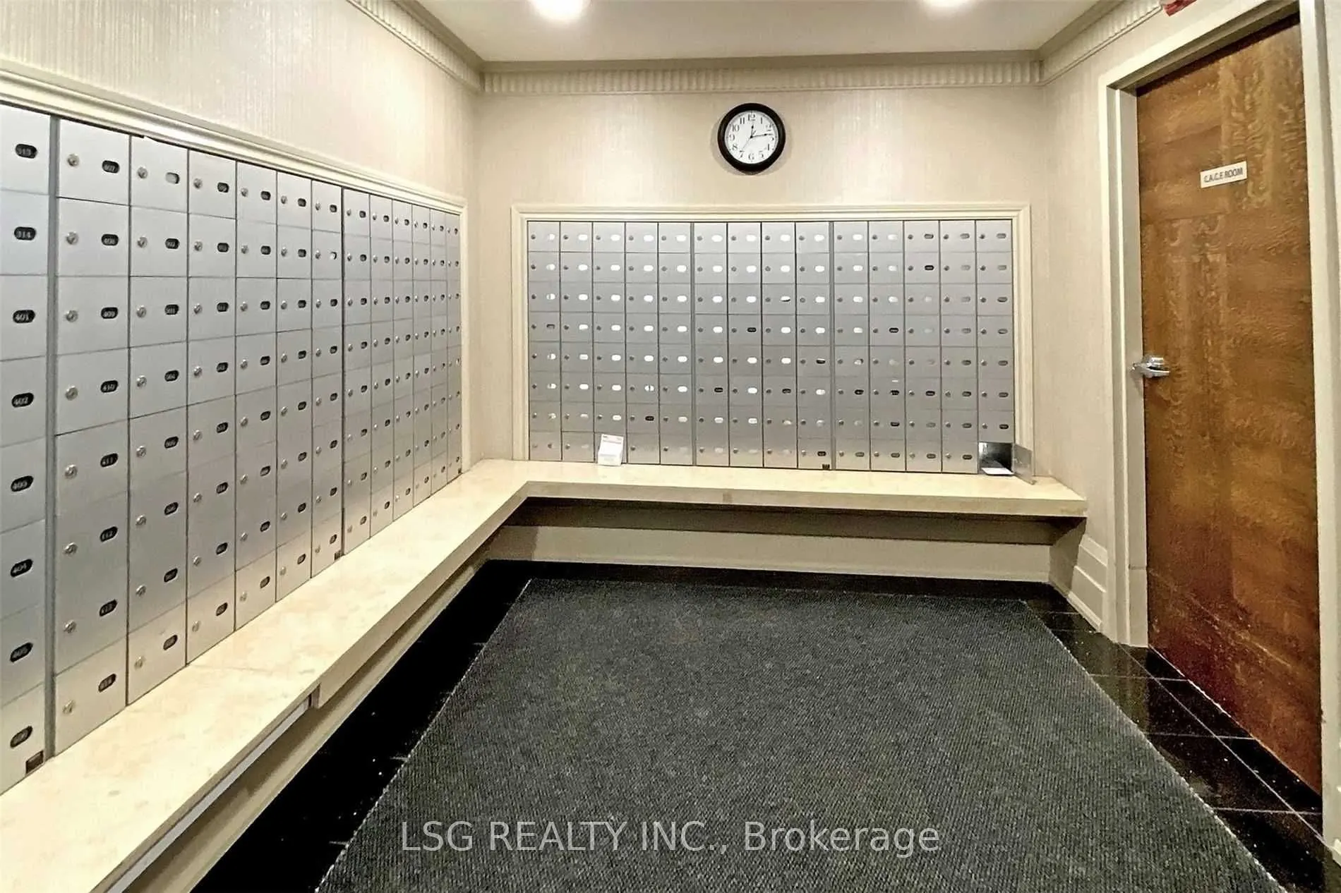 8 Rean Drive, #906