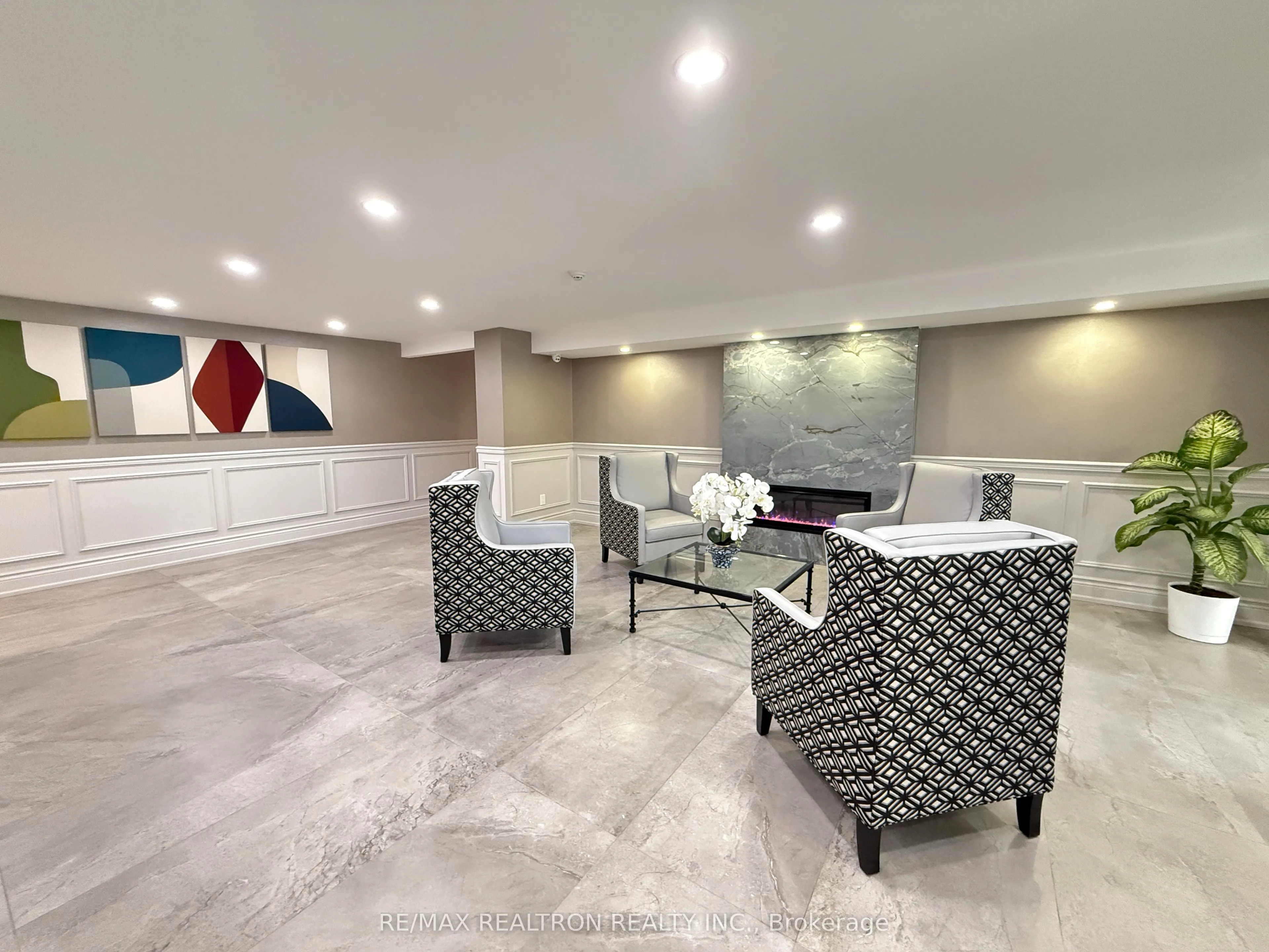 90 Fisherville Road, #1202