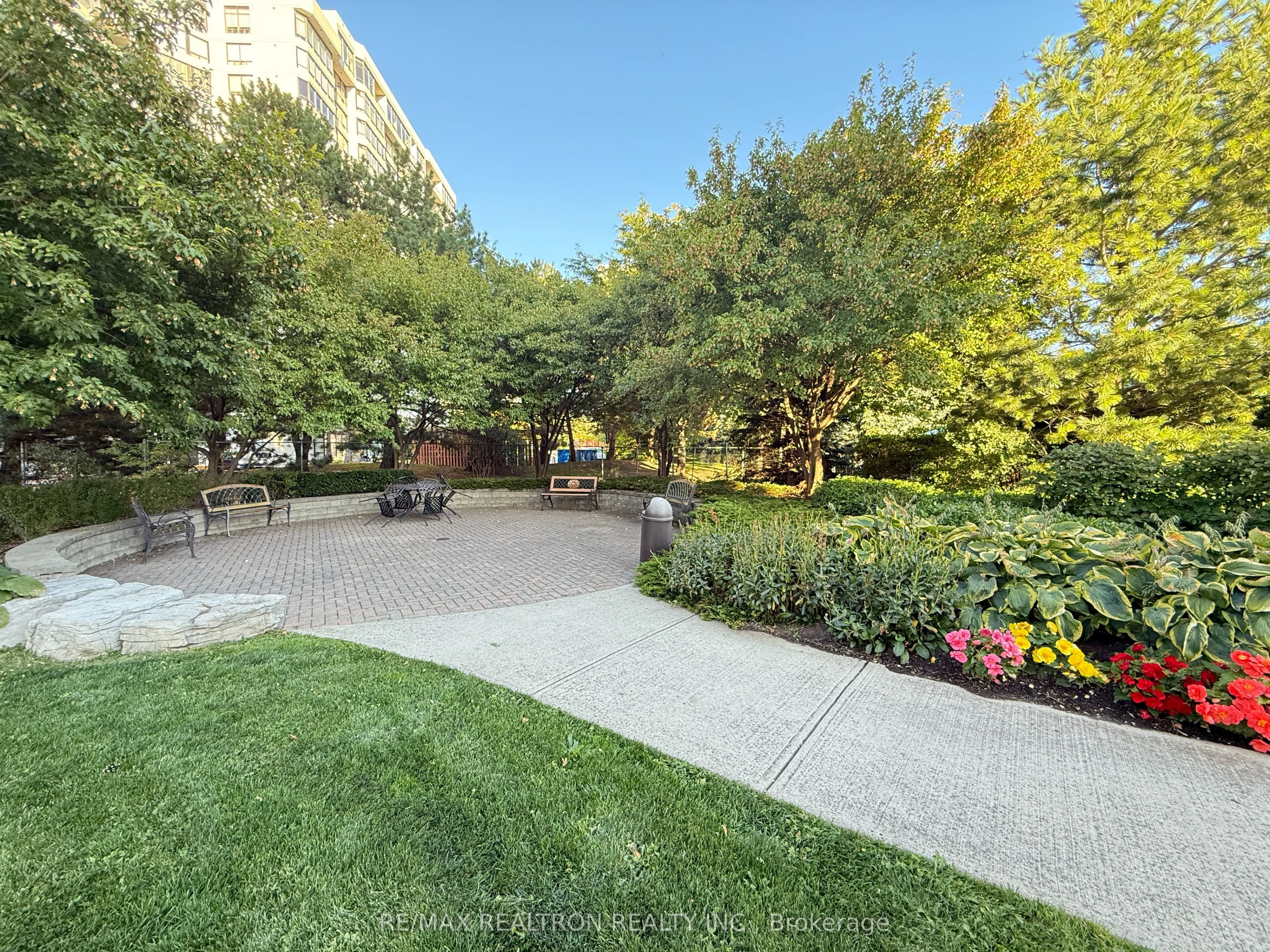 90 Fisherville Road, #1202