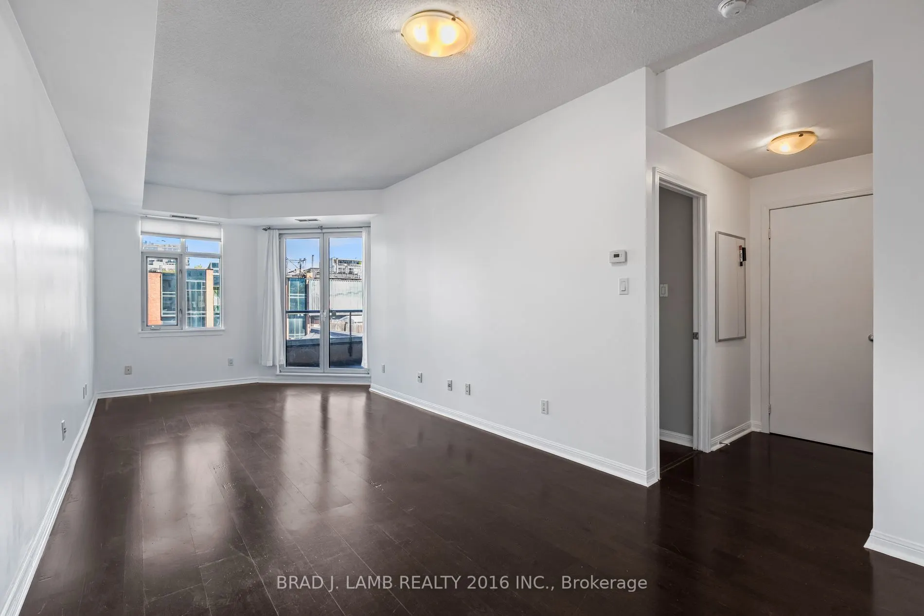 550 Front Street W, #428