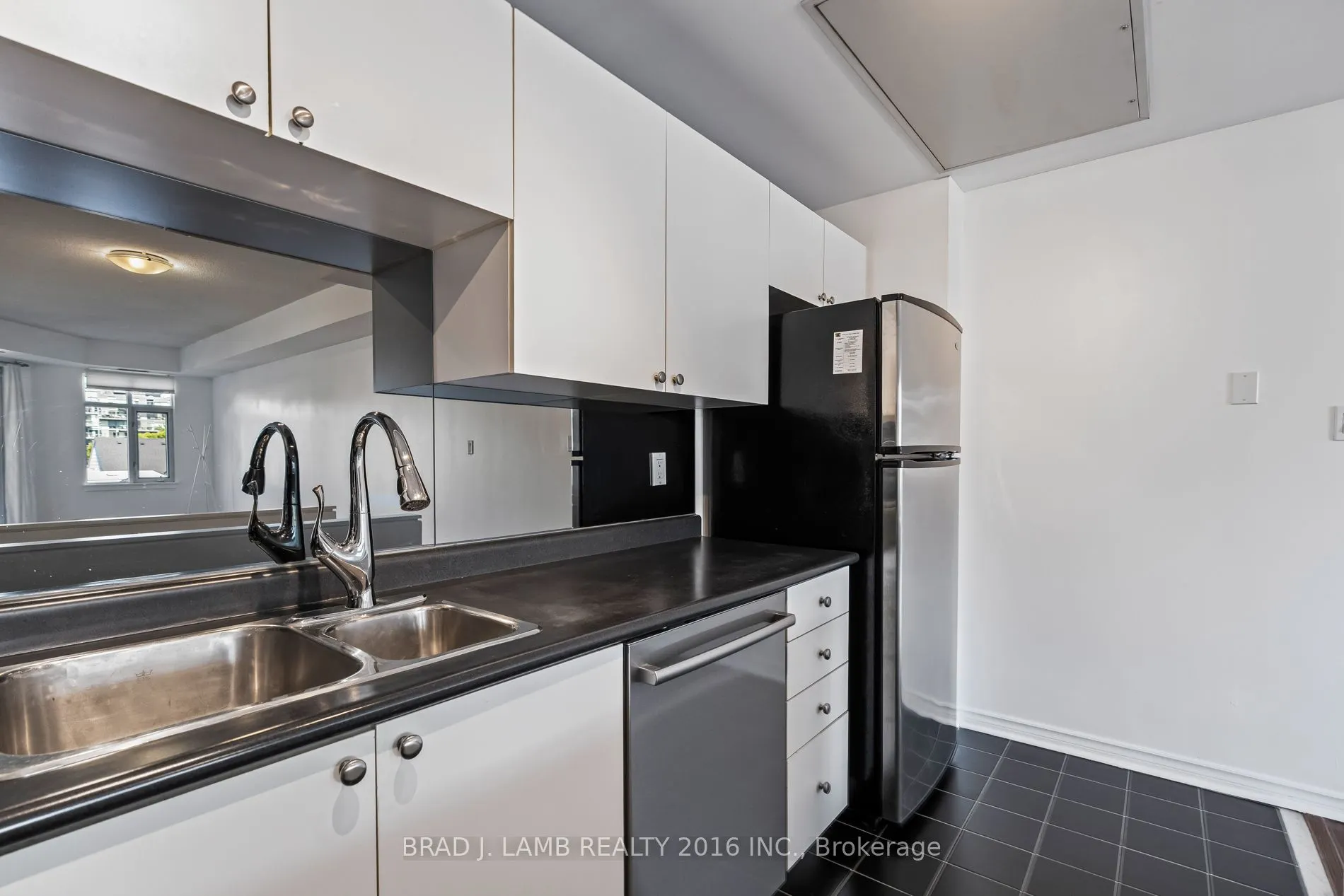 550 Front Street W, #428