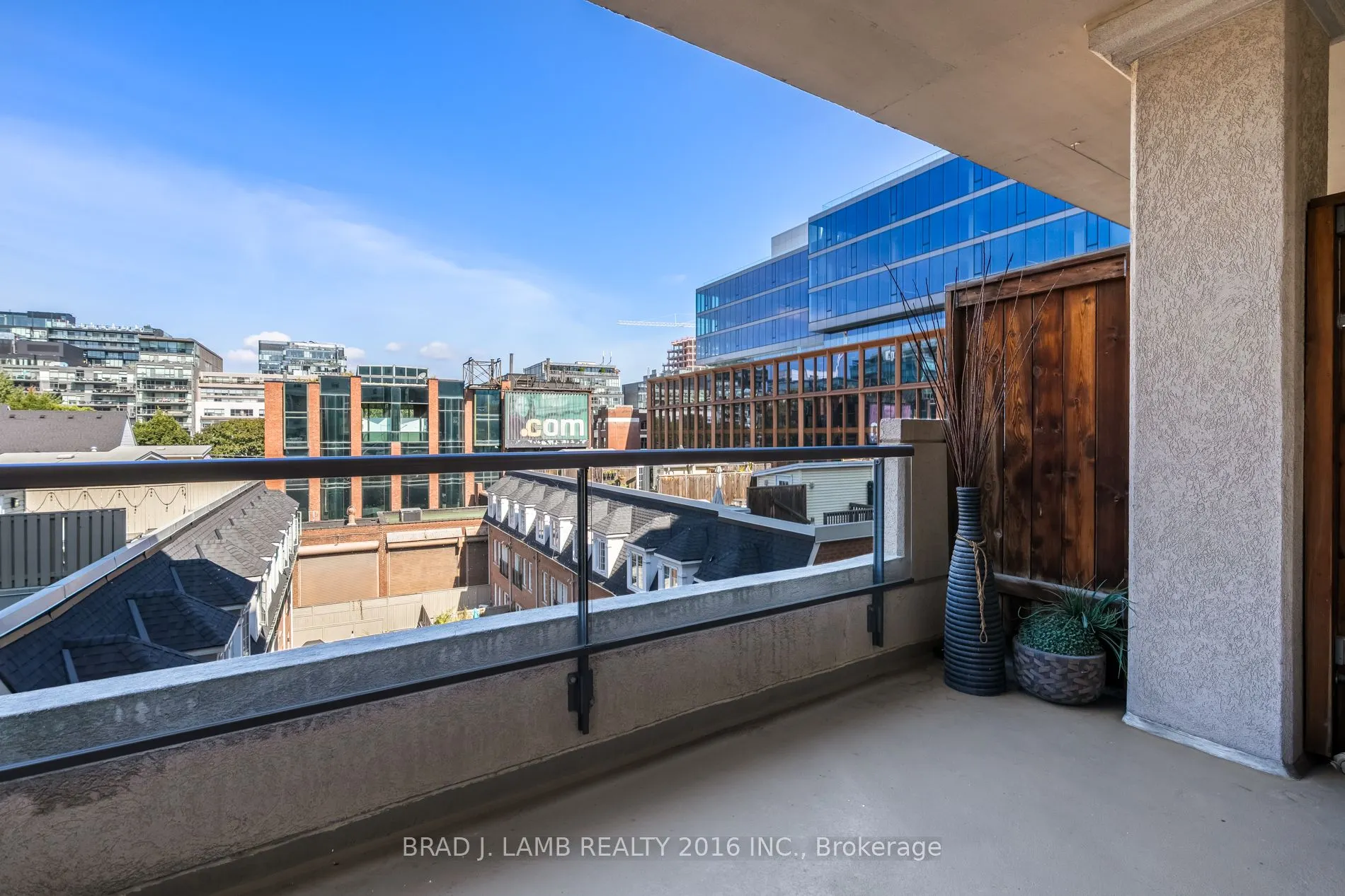 550 Front Street W, #428