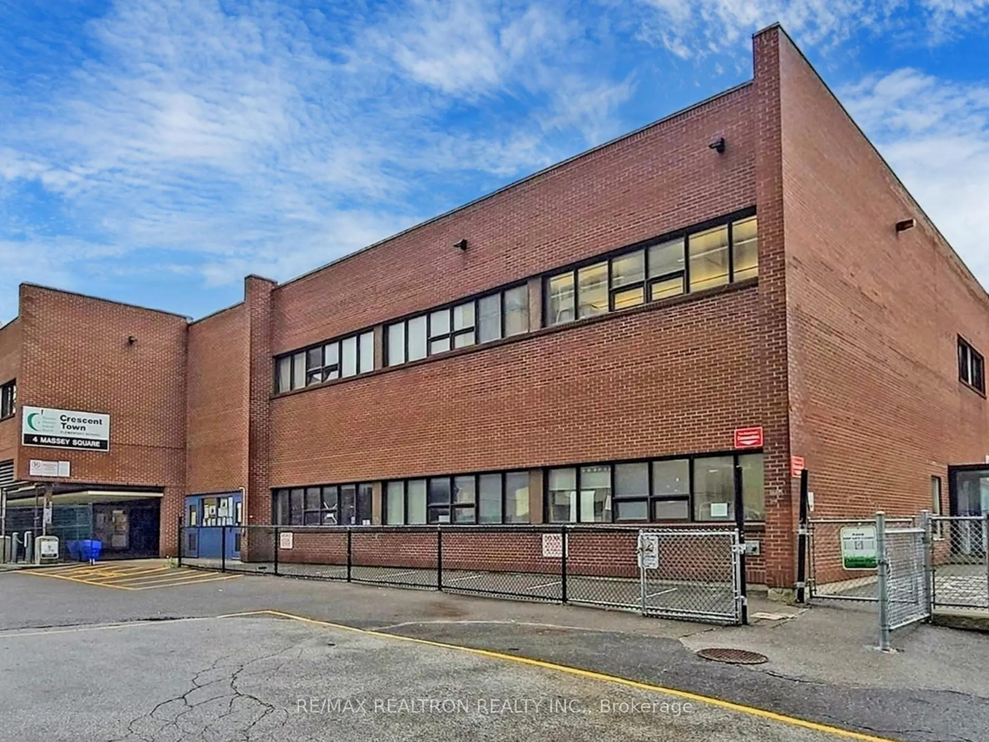 1 Massey Square, #2419