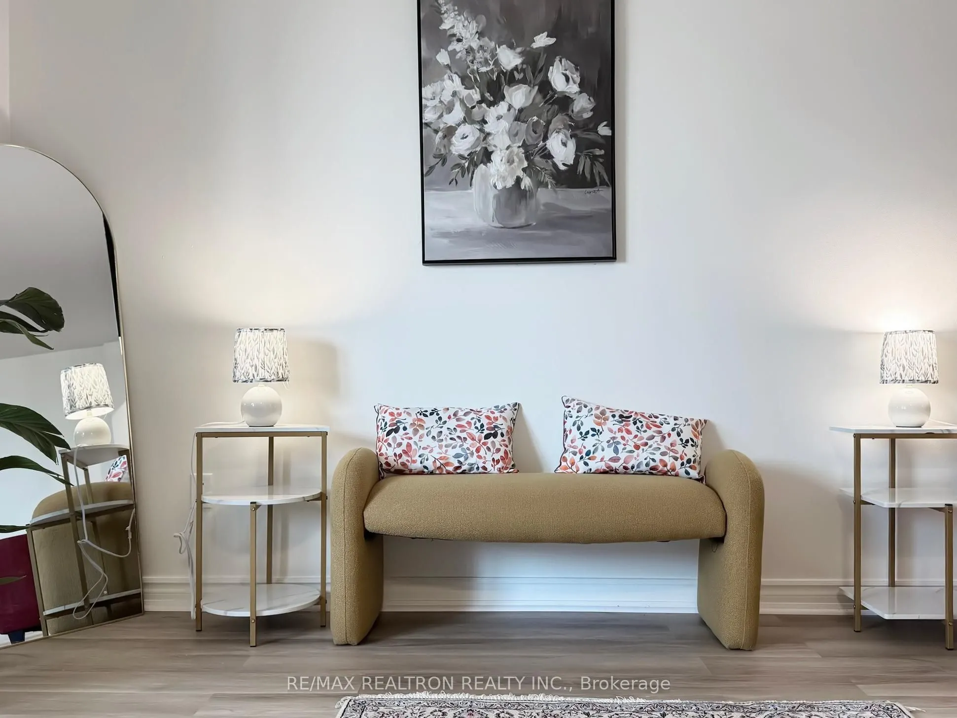 1 Massey Square, #2419
