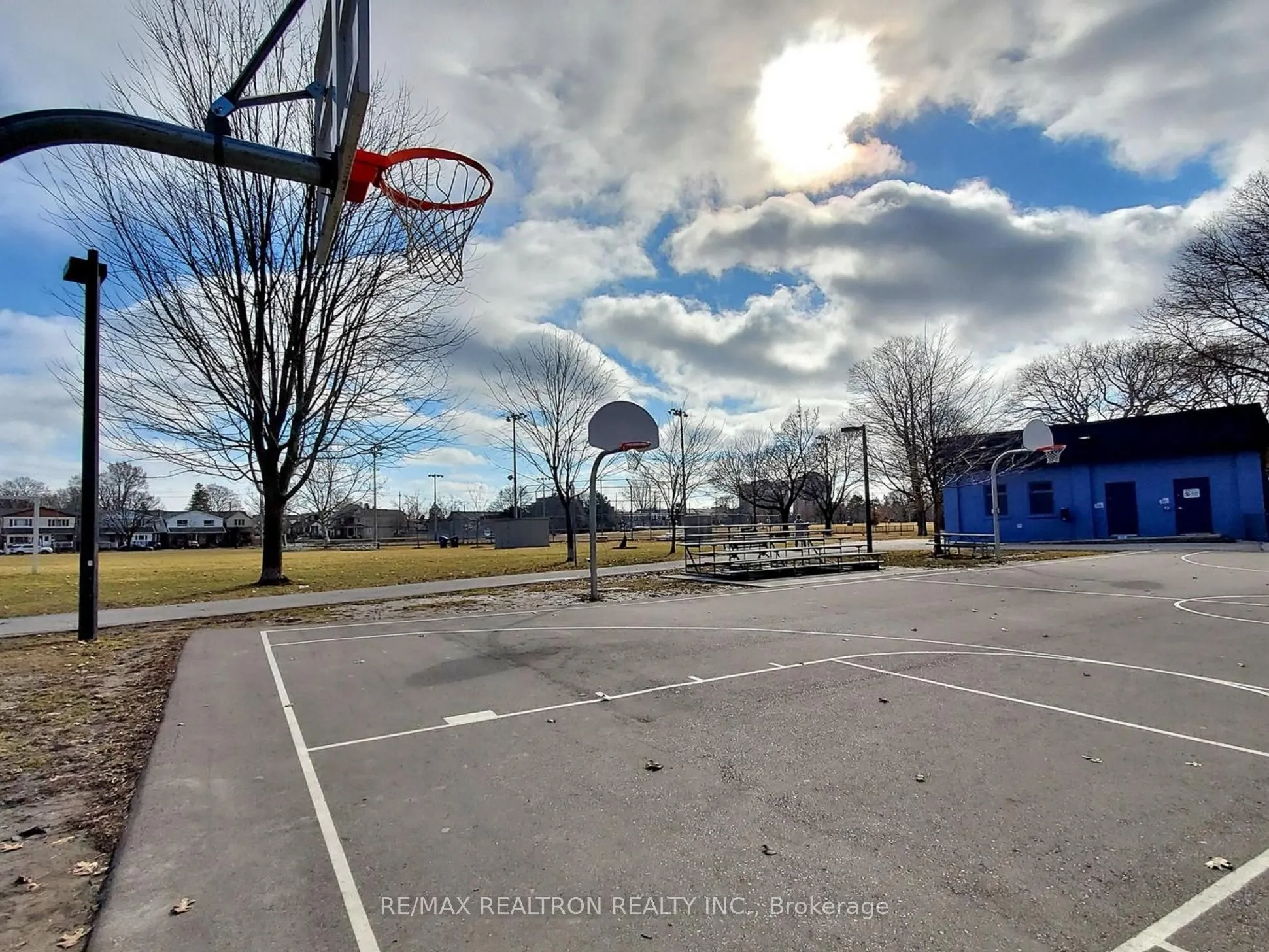 1 Massey Square, #2419