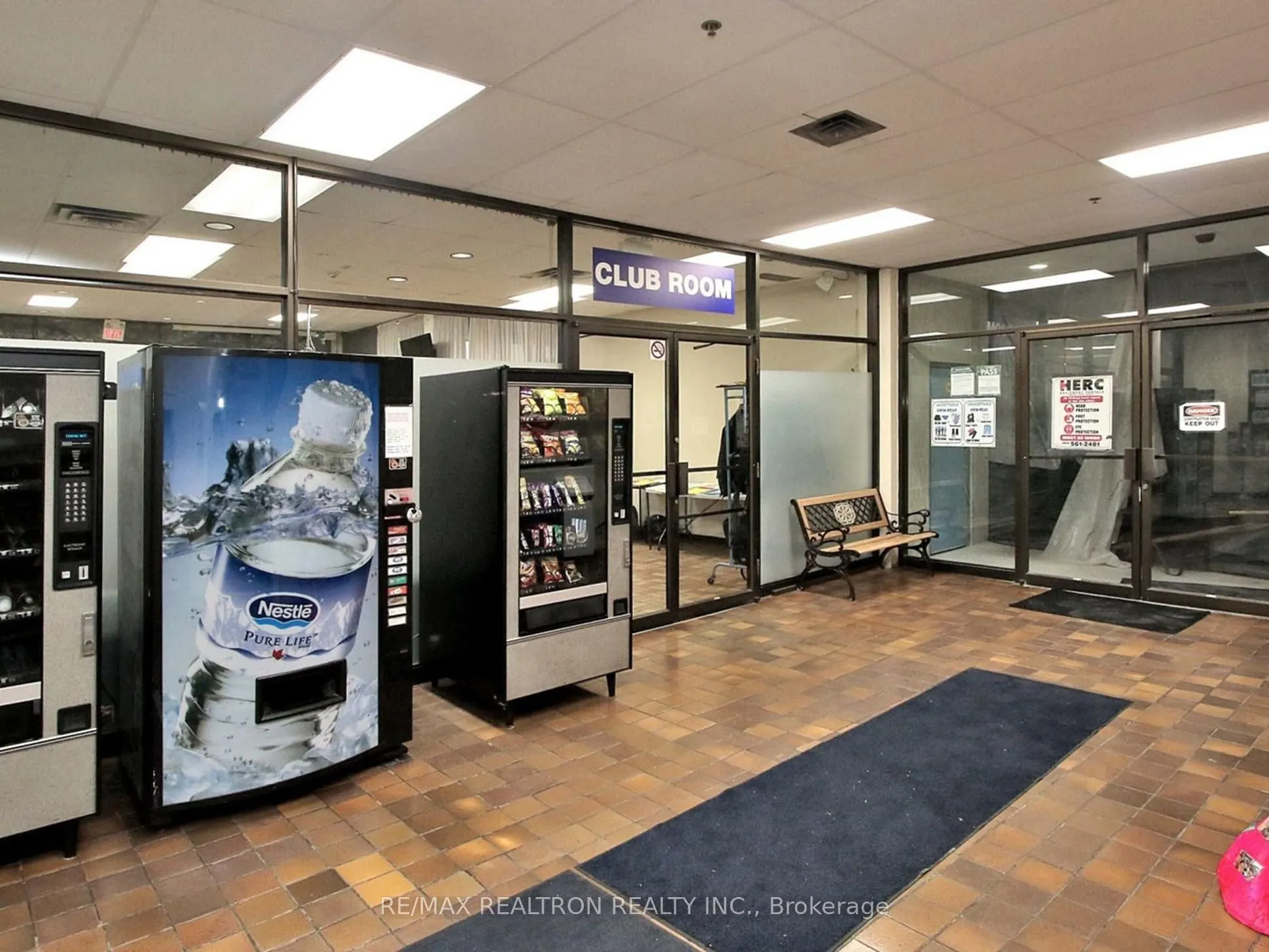 1 Massey Square, #2419