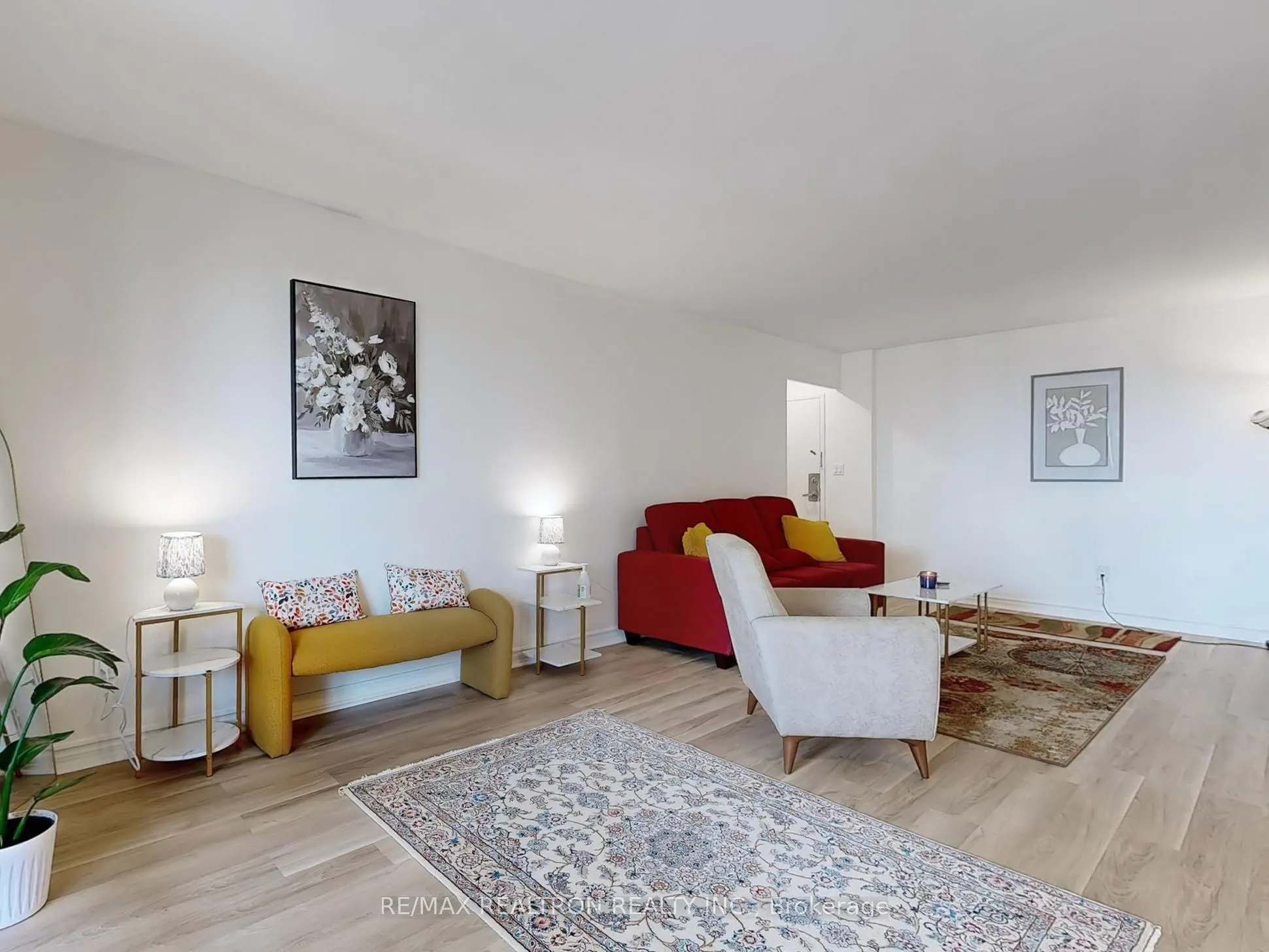 1 Massey Square, #2419