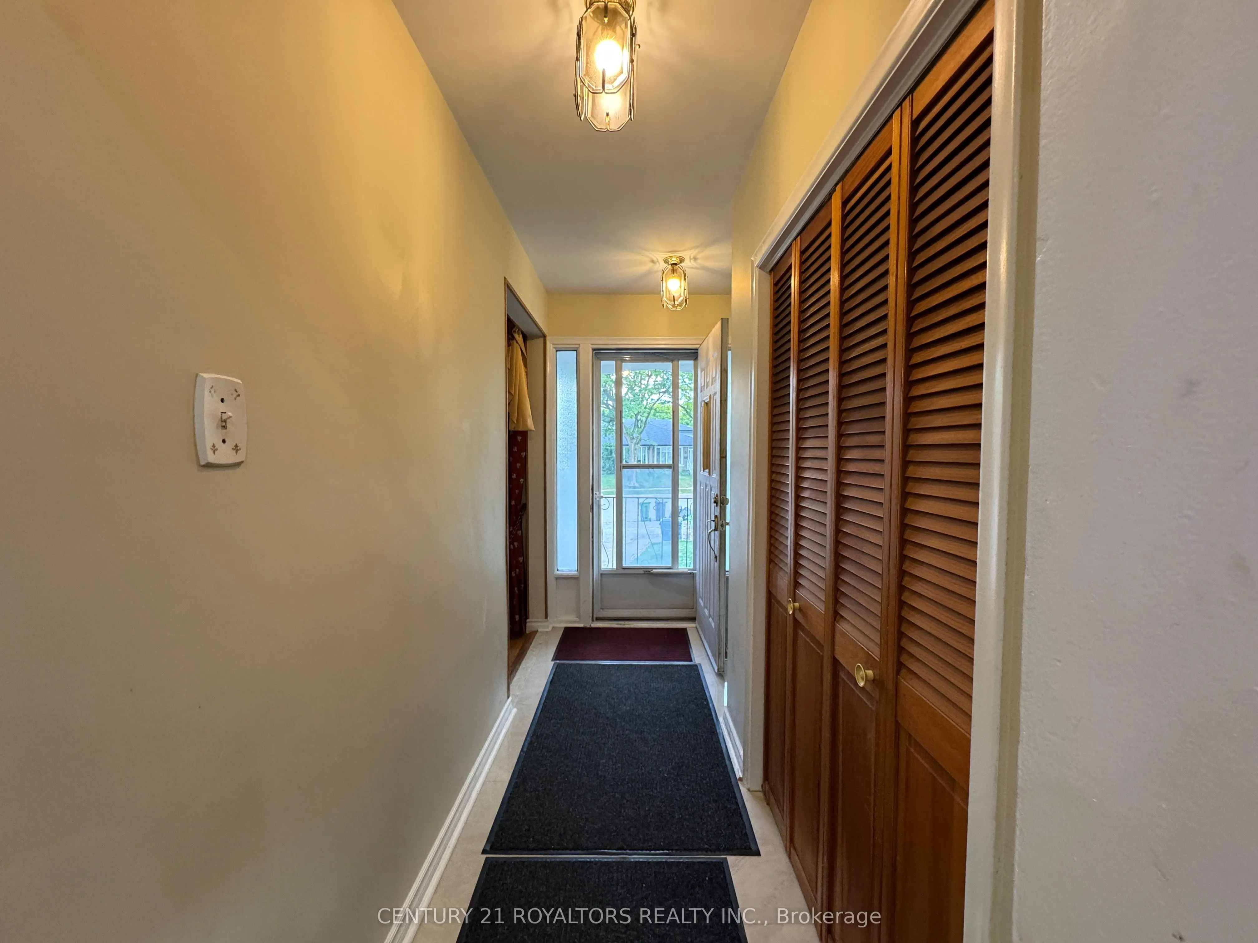 70 Marbury Crescent
