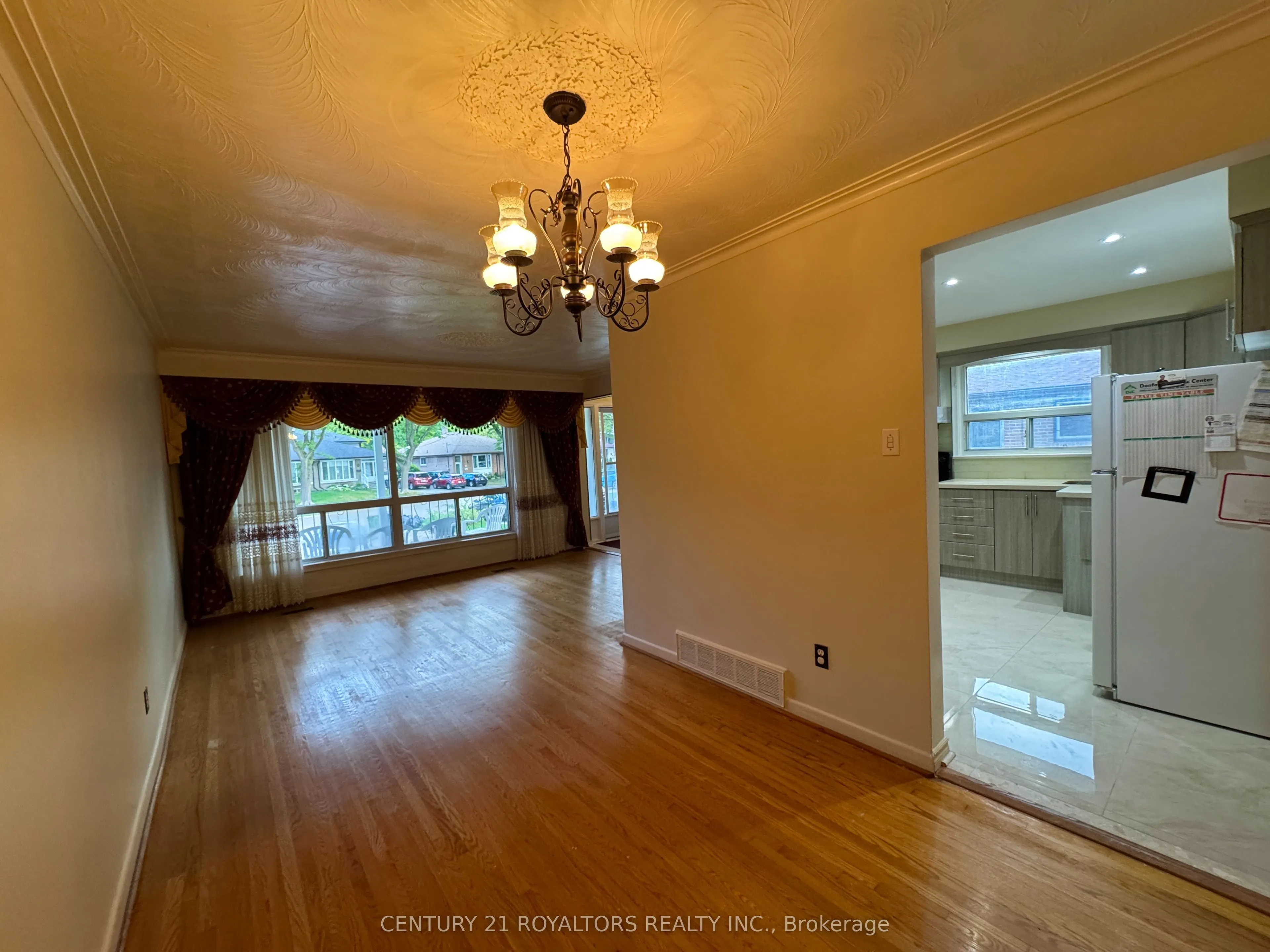 70 Marbury Crescent