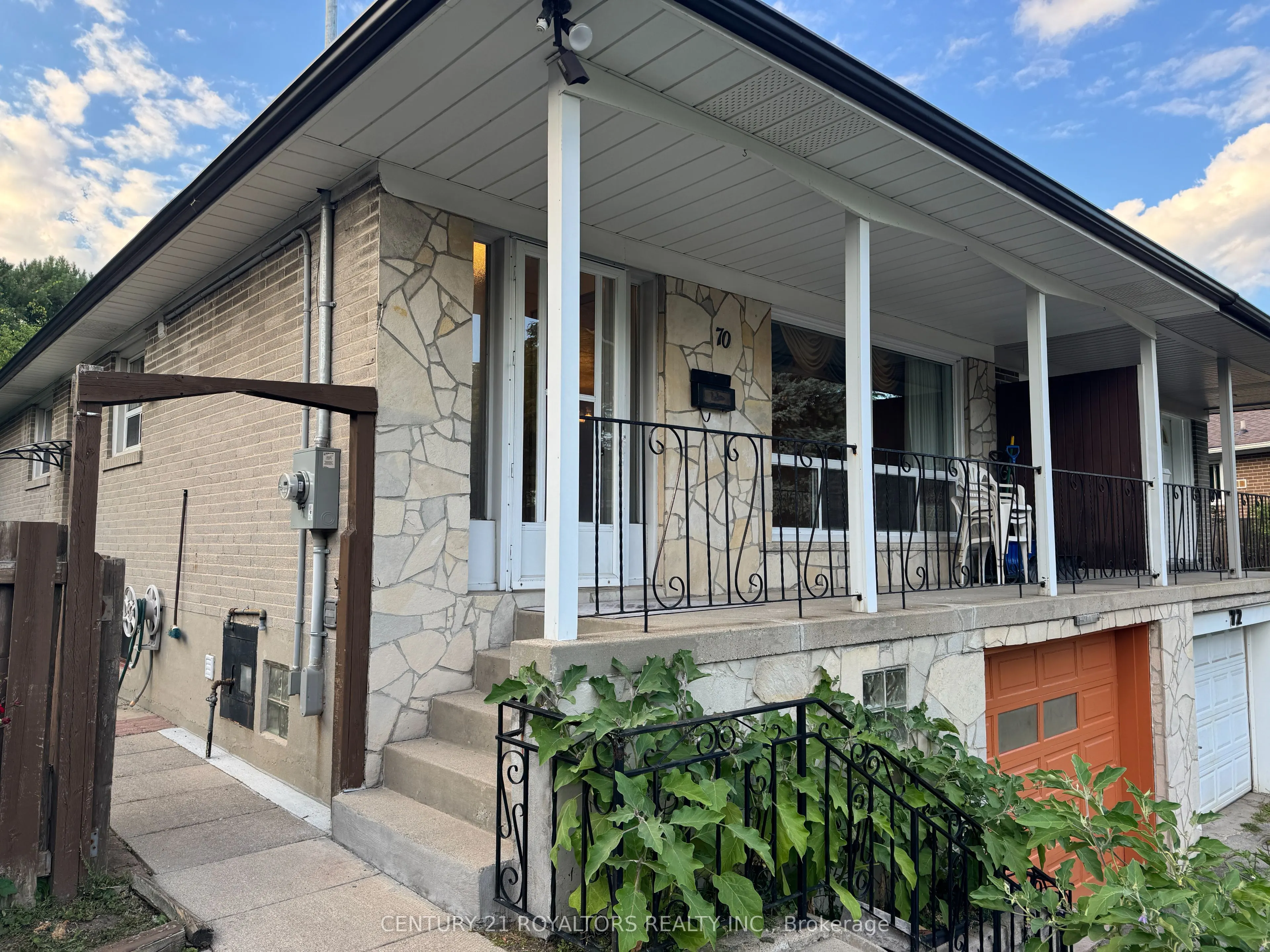 70 Marbury Crescent