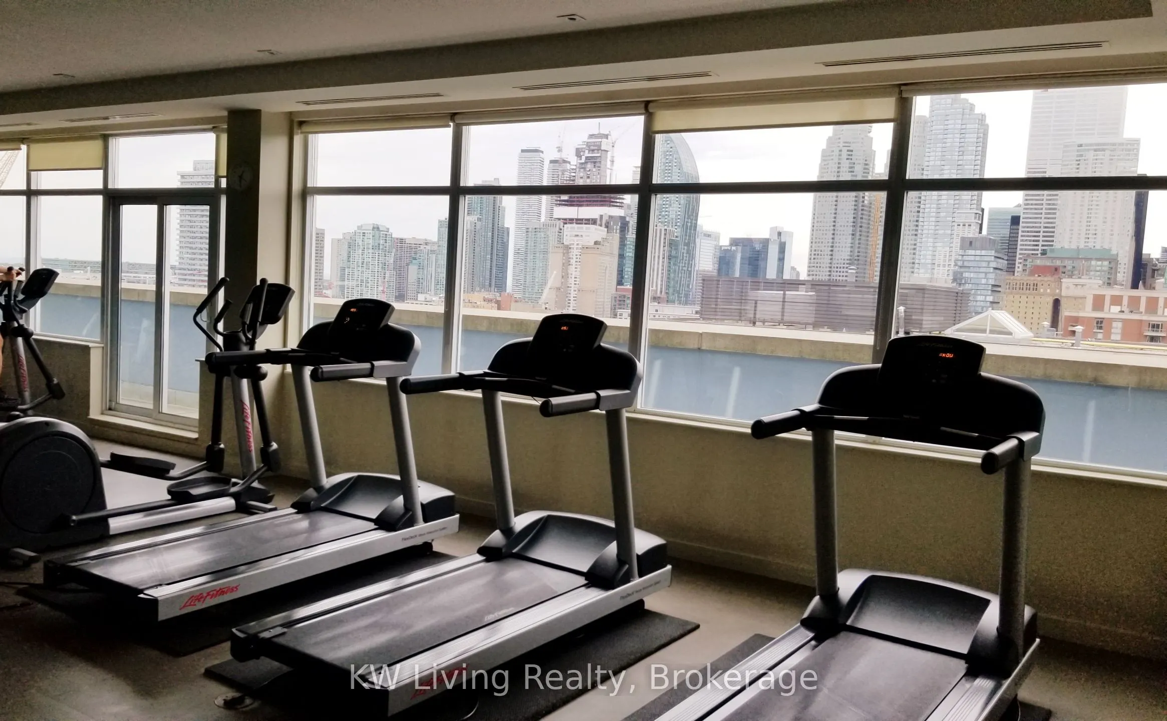 230 King Street E, #1121