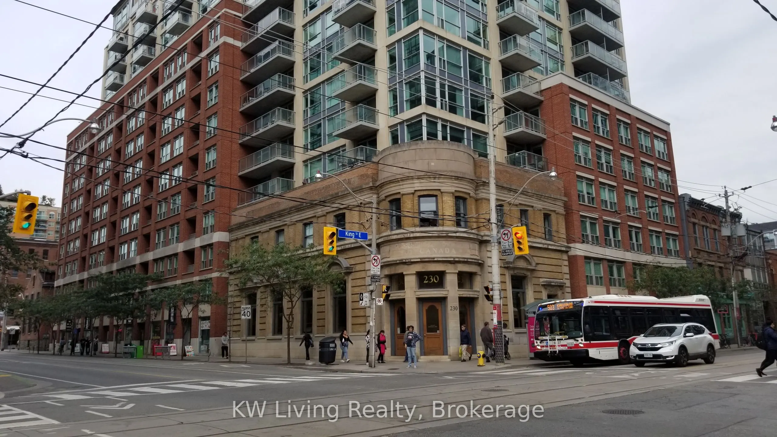 230 King Street E, #1121