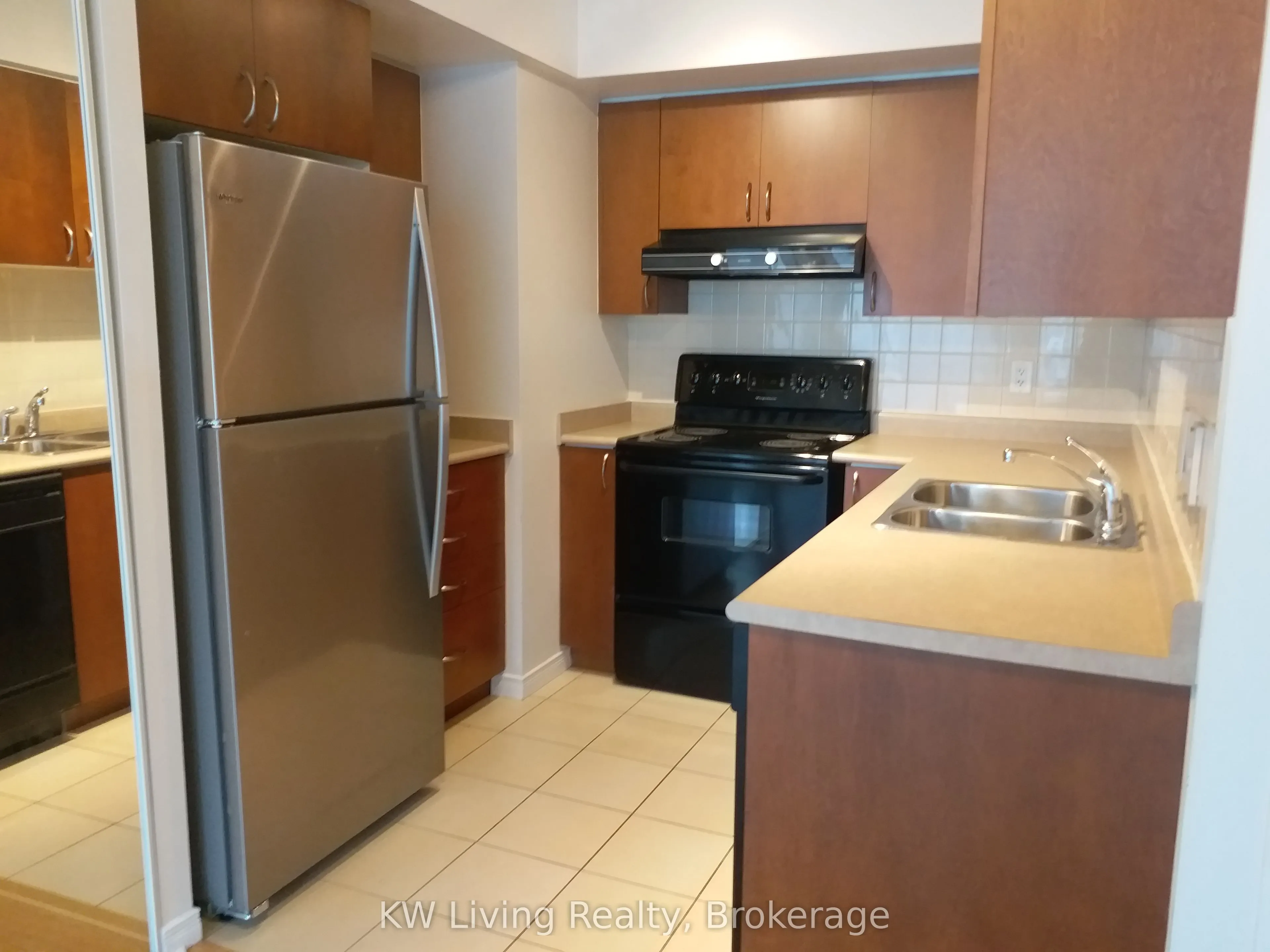 230 King Street E, #1121