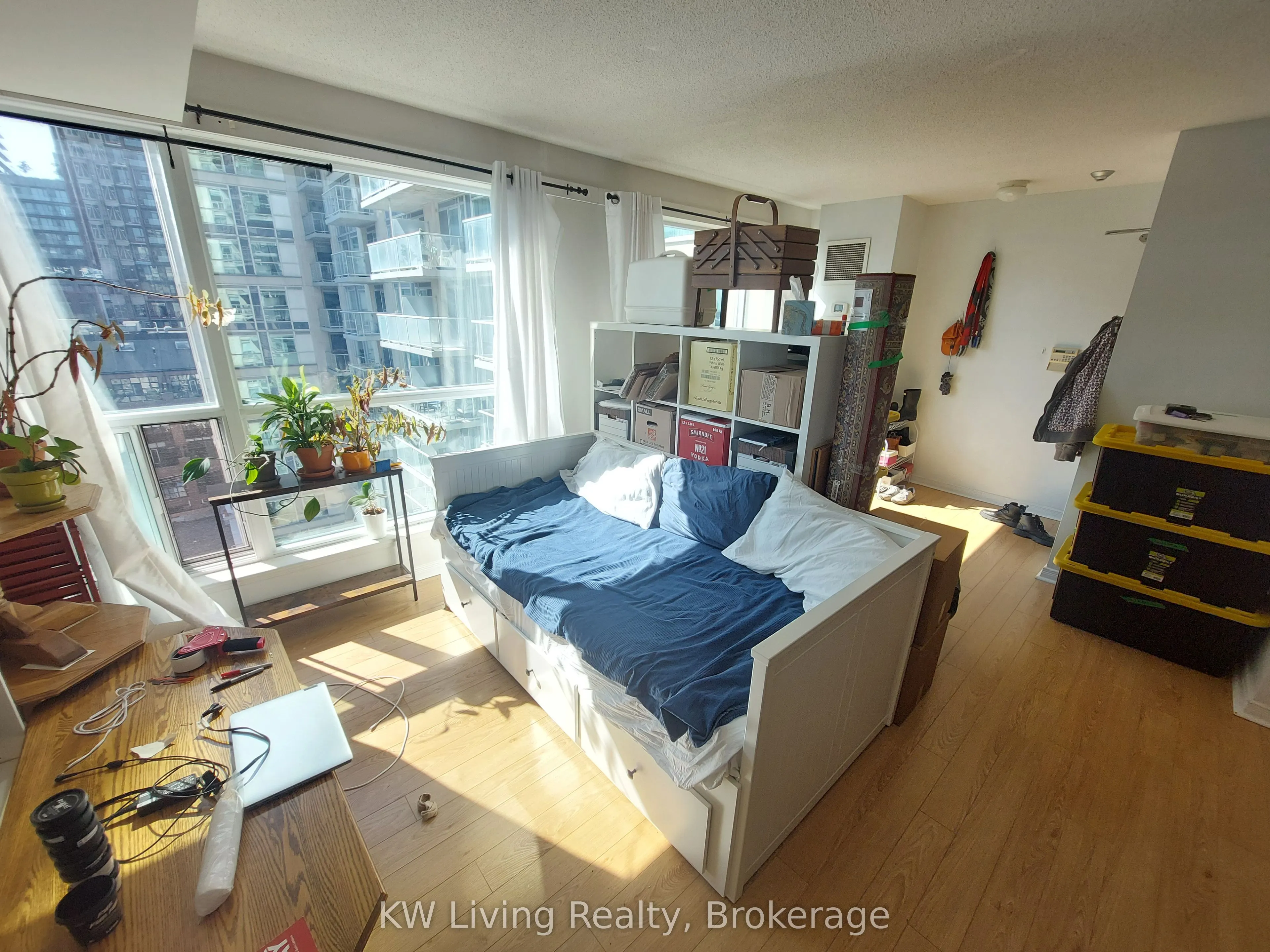 230 King Street E, #1121