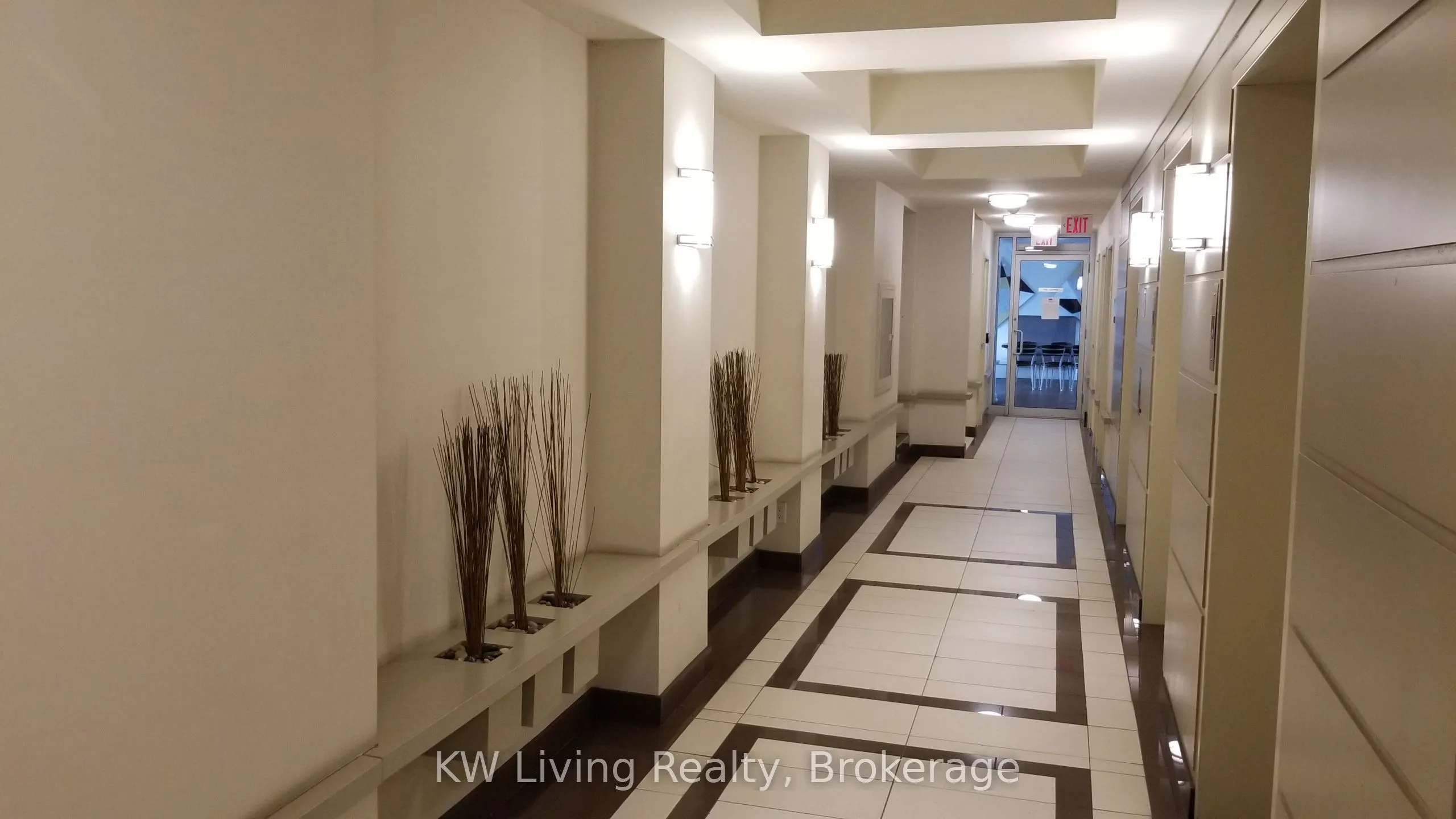 230 King Street E, #1121