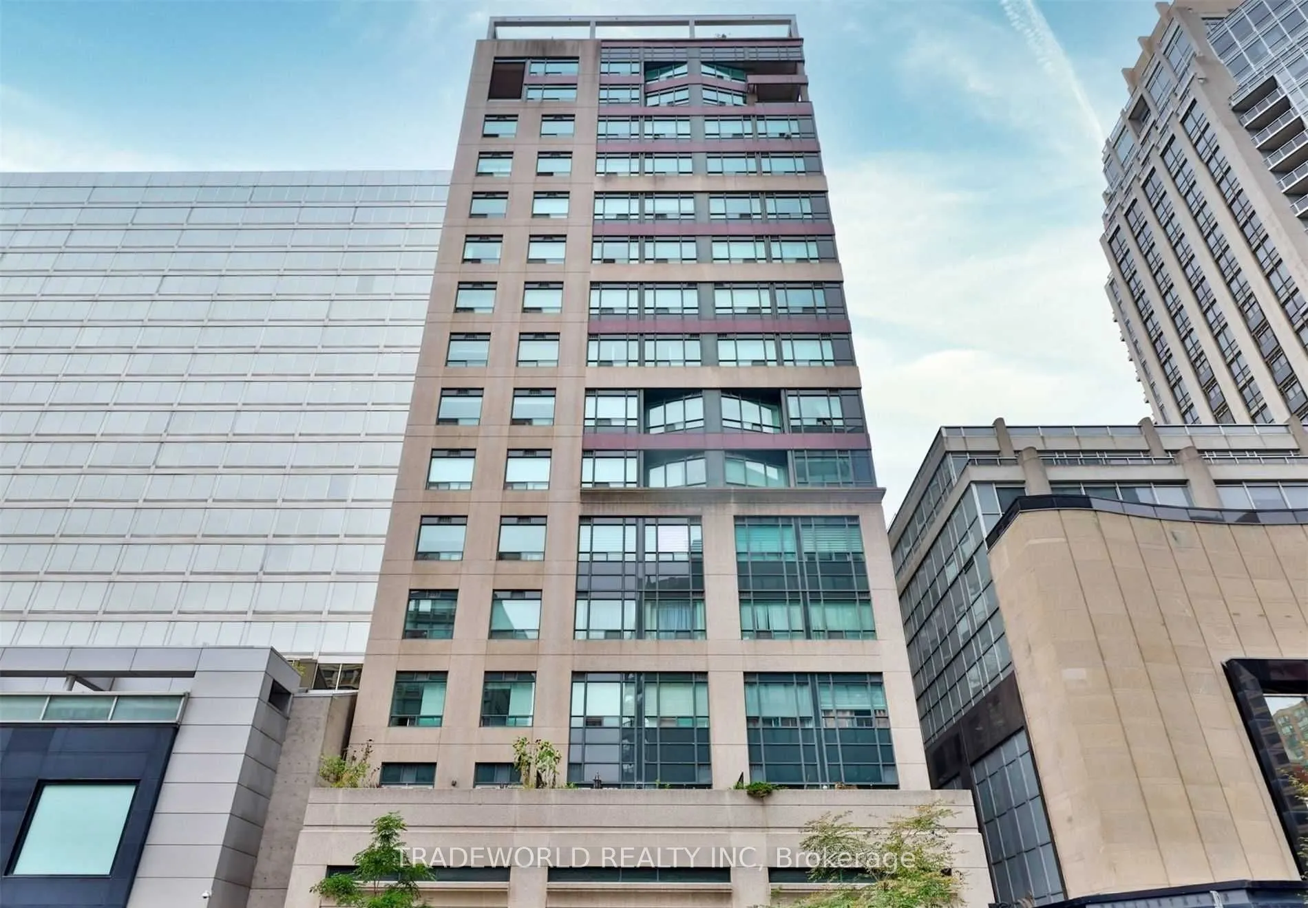 102 Bloor Street W, #311