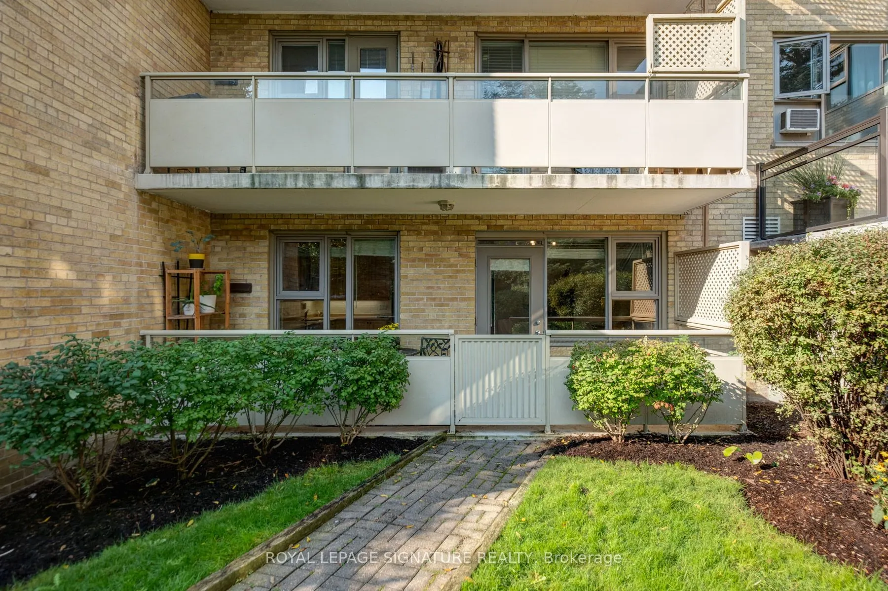 8 Corinth Gardens, #3