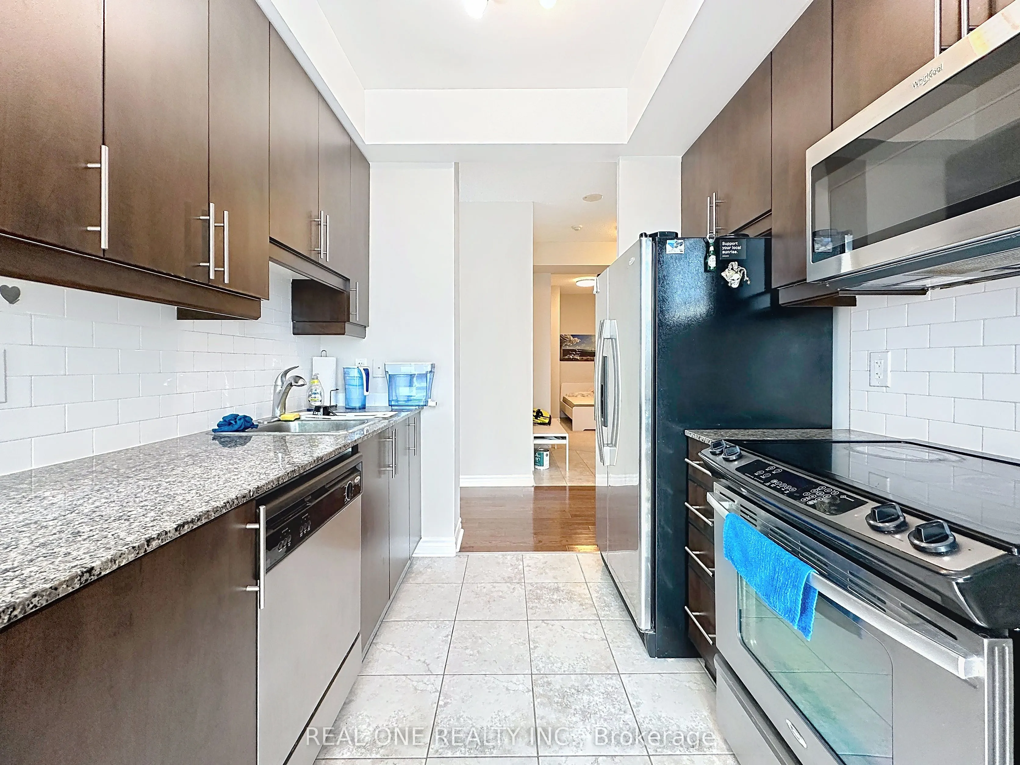 18 Holmes Avenue, #2205
