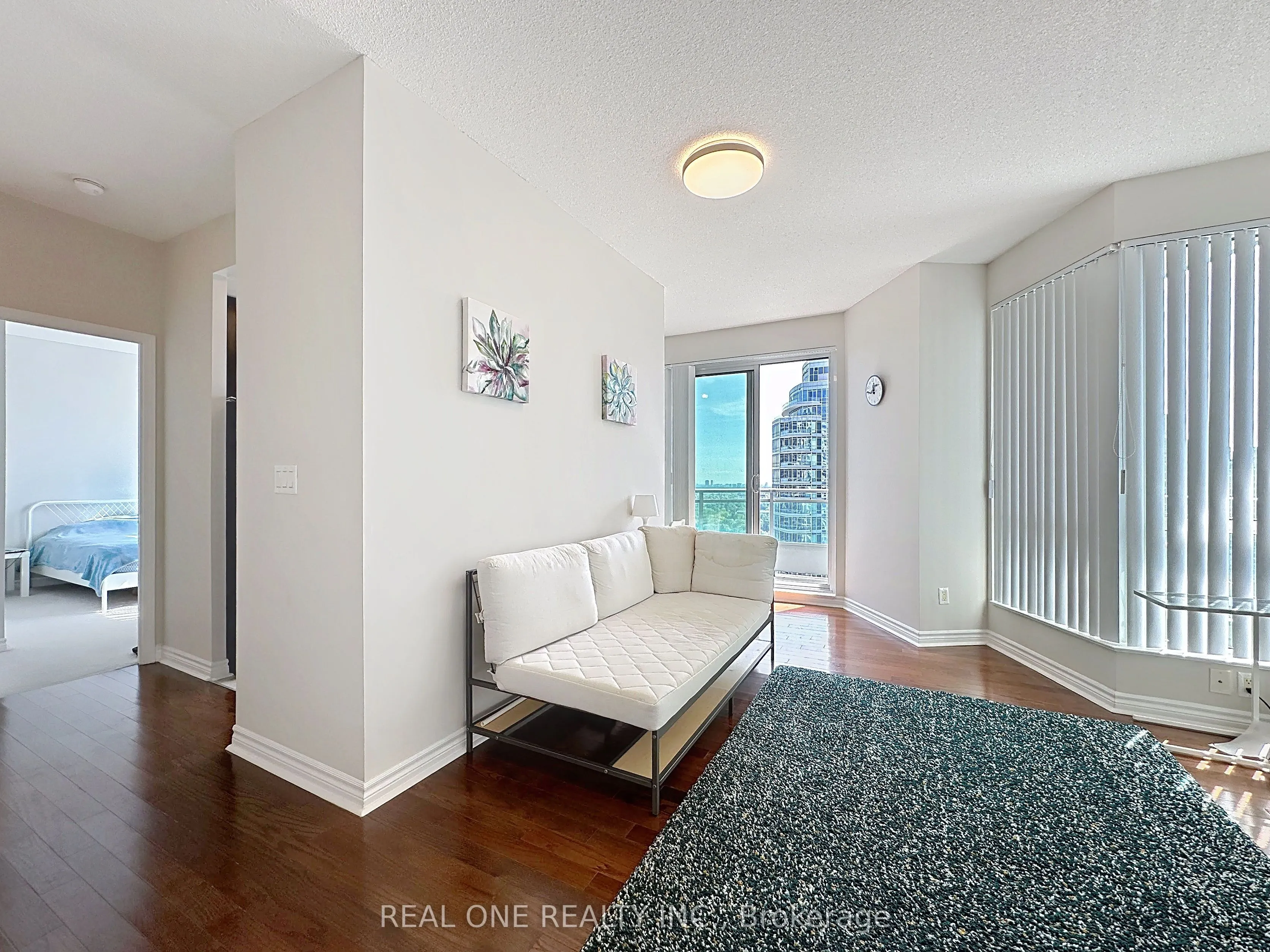 18 Holmes Avenue, #2205