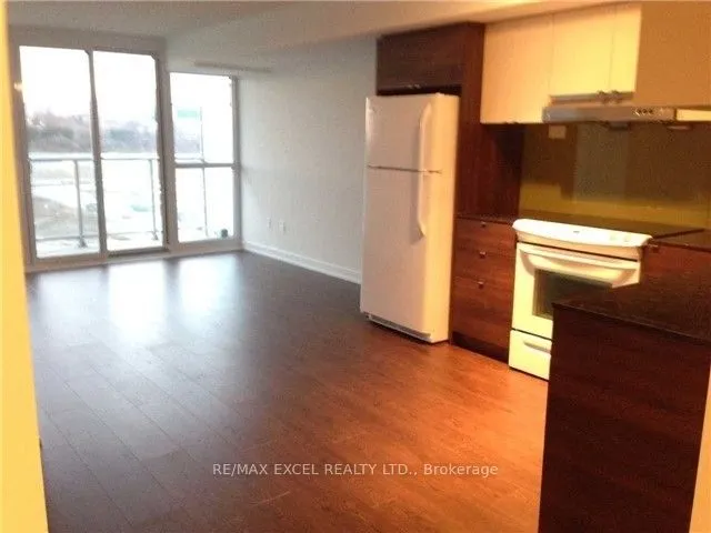 121 Mcmahon Drive, #1211