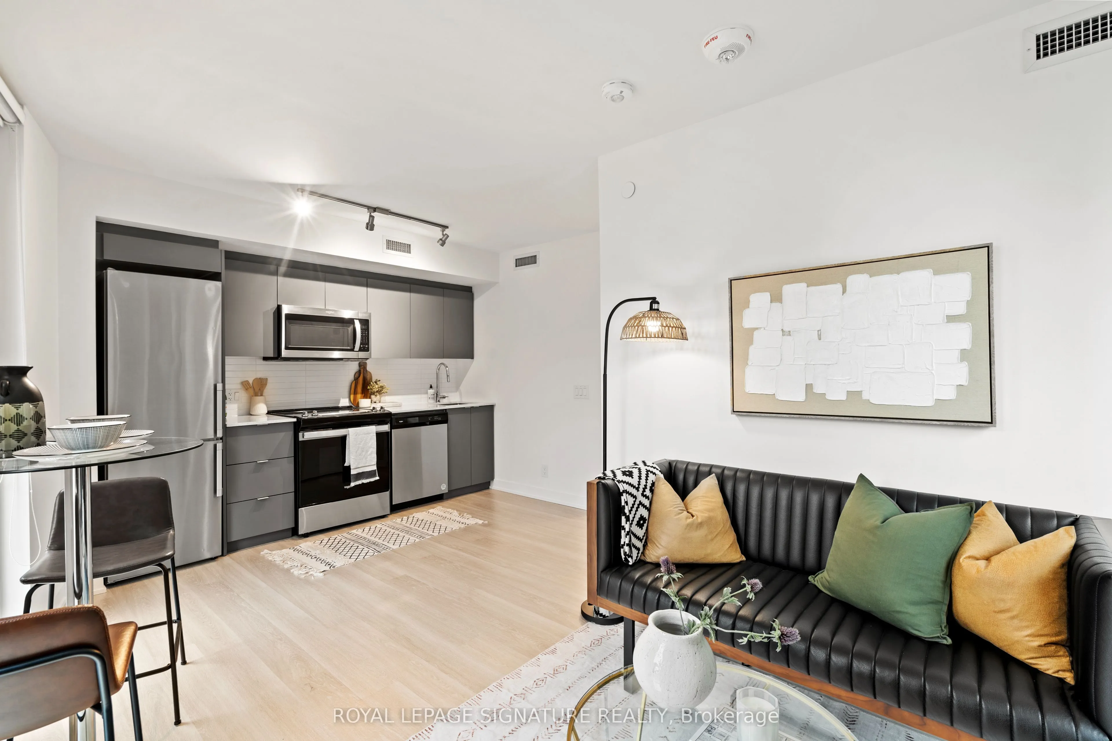 30 Tretti Way, #203