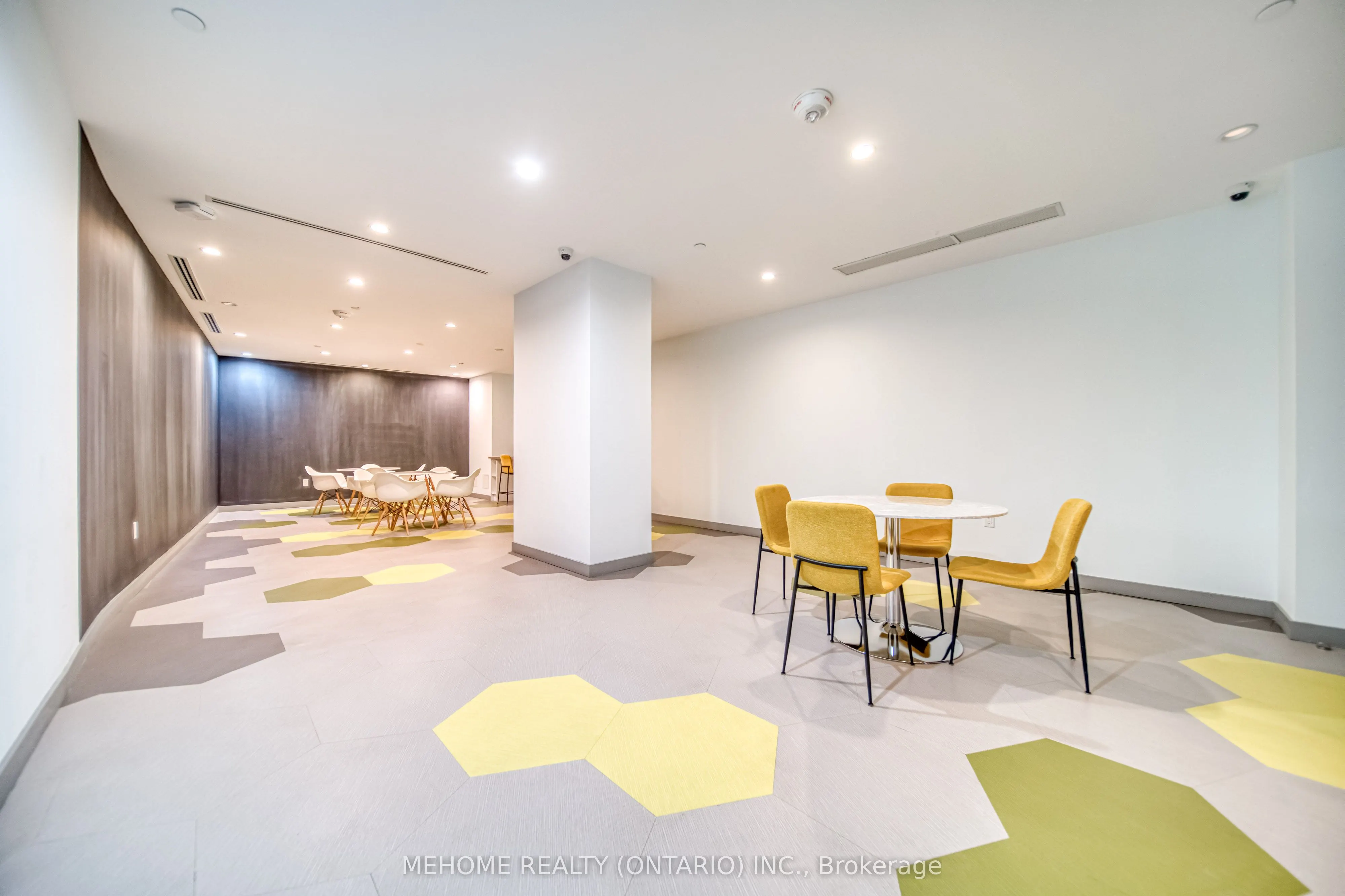 28 Freeland Street, #1501