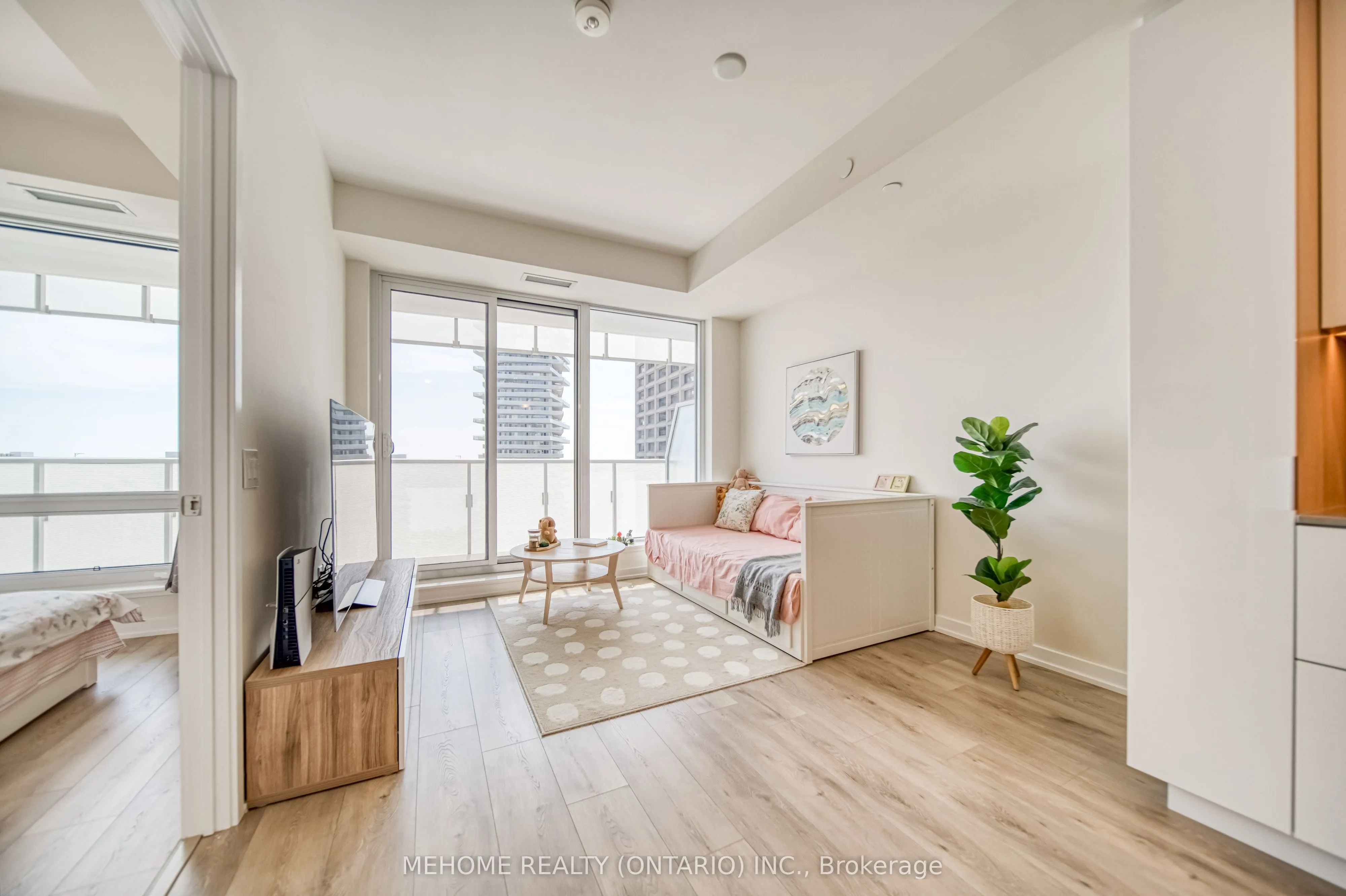 28 Freeland Street, #1501