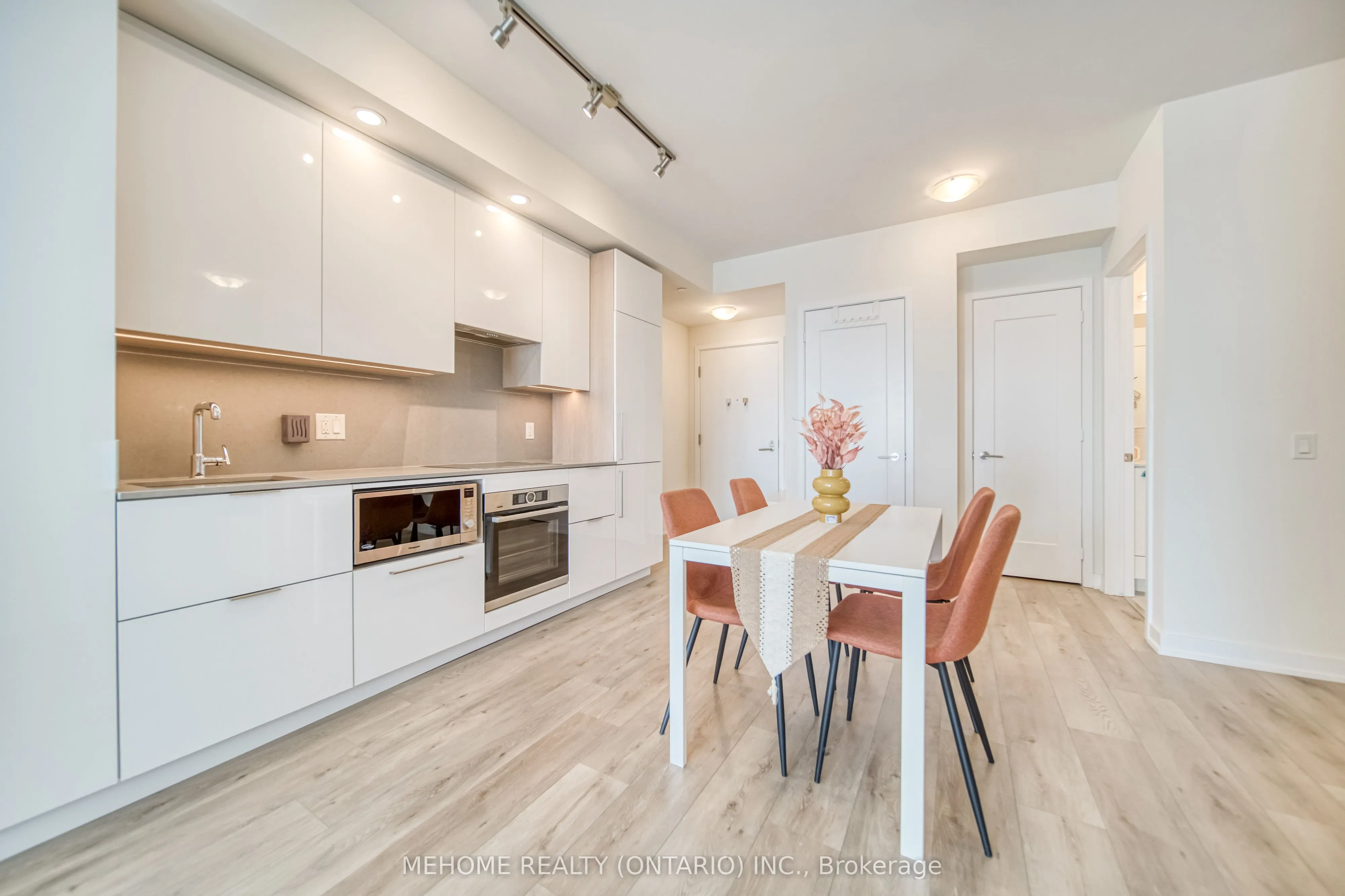 28 Freeland Street, #1501