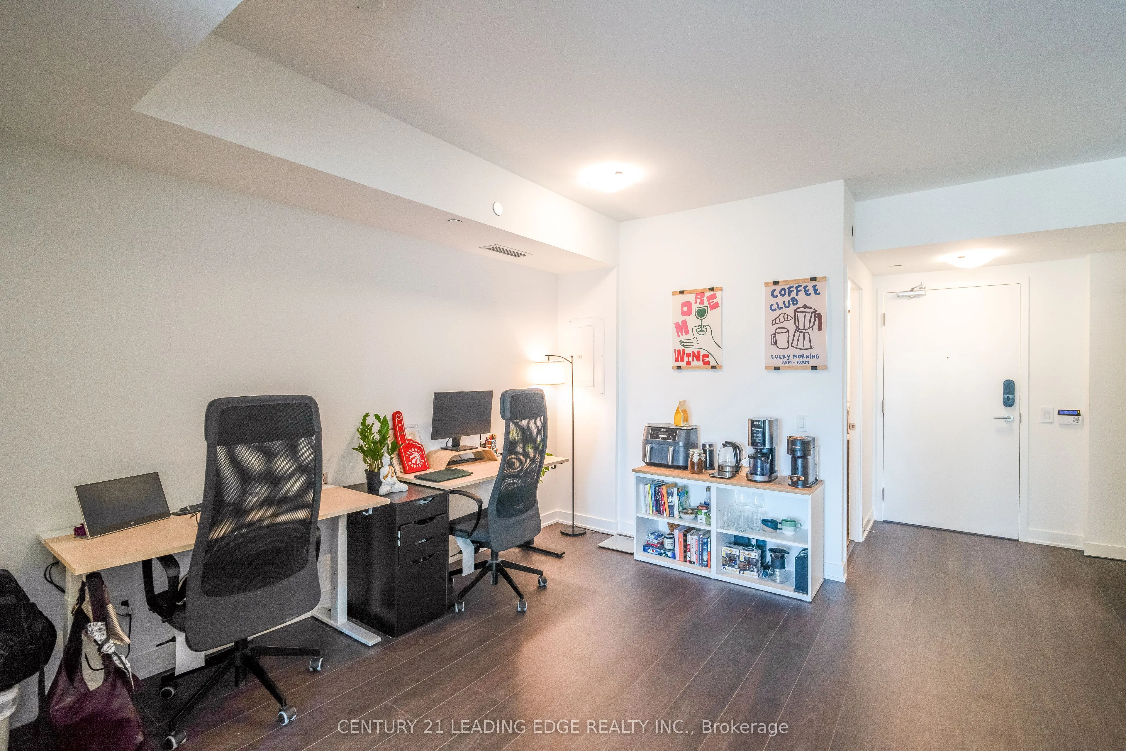 543 RICHMOND Street W, #712