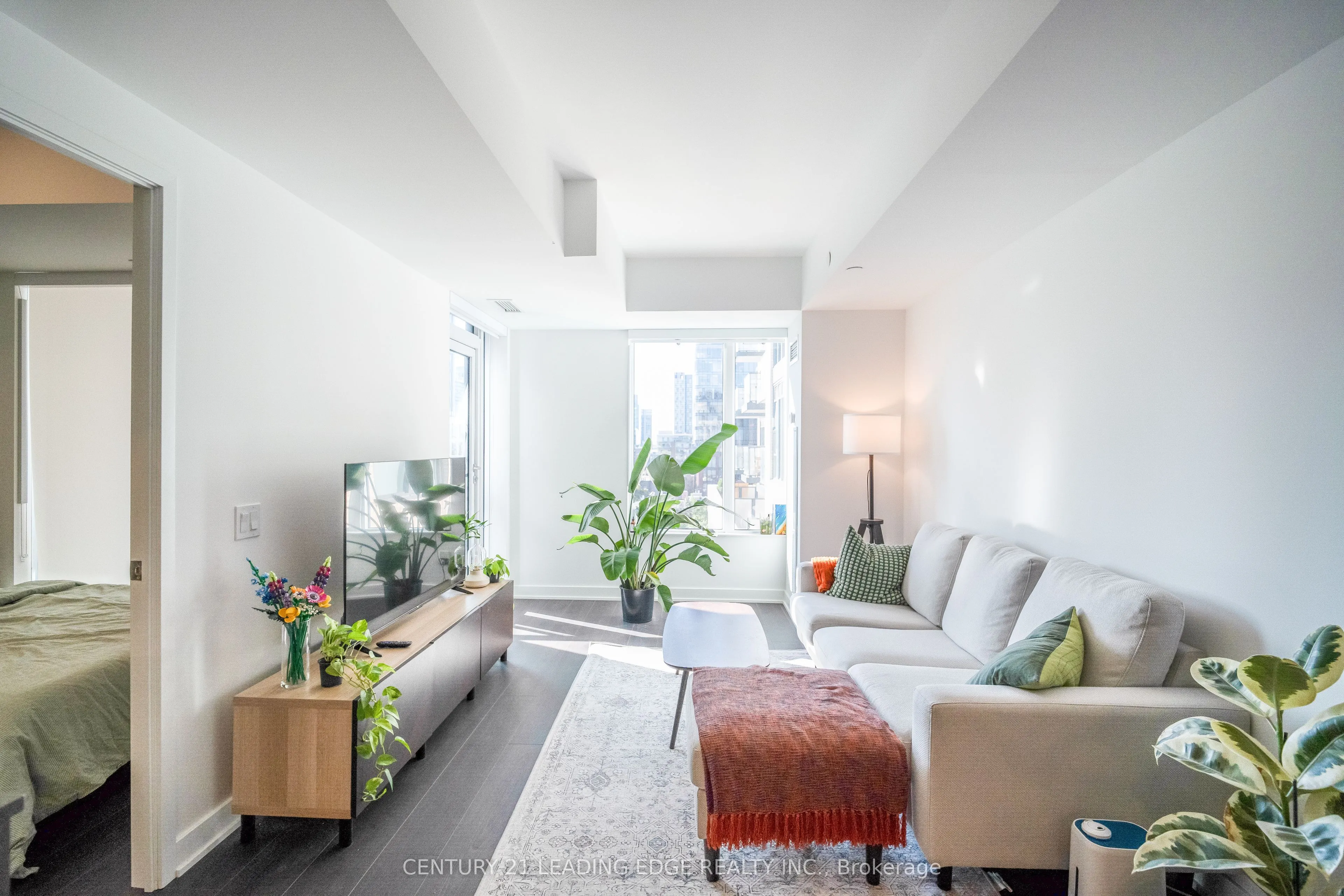 543 RICHMOND Street W, #712